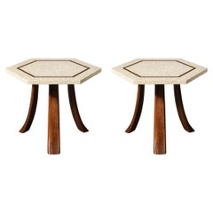 Pareja de mesas auxiliares hexagonales de terrazo modernistas de mediados de siglo, de Harvey Probber