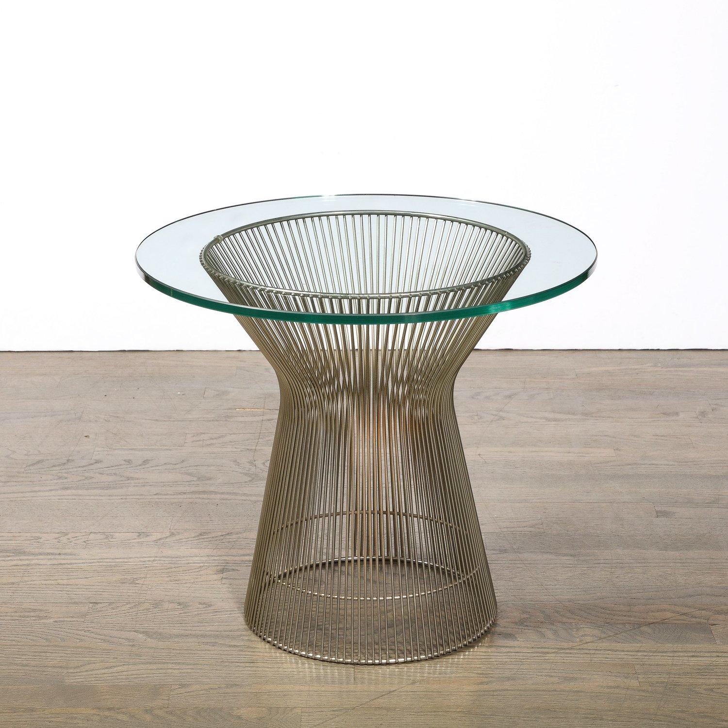 Pareja de mesas auxiliares de níquel pulido modernistas de mediados de siglo, de Warren Platner Estadounidense en venta