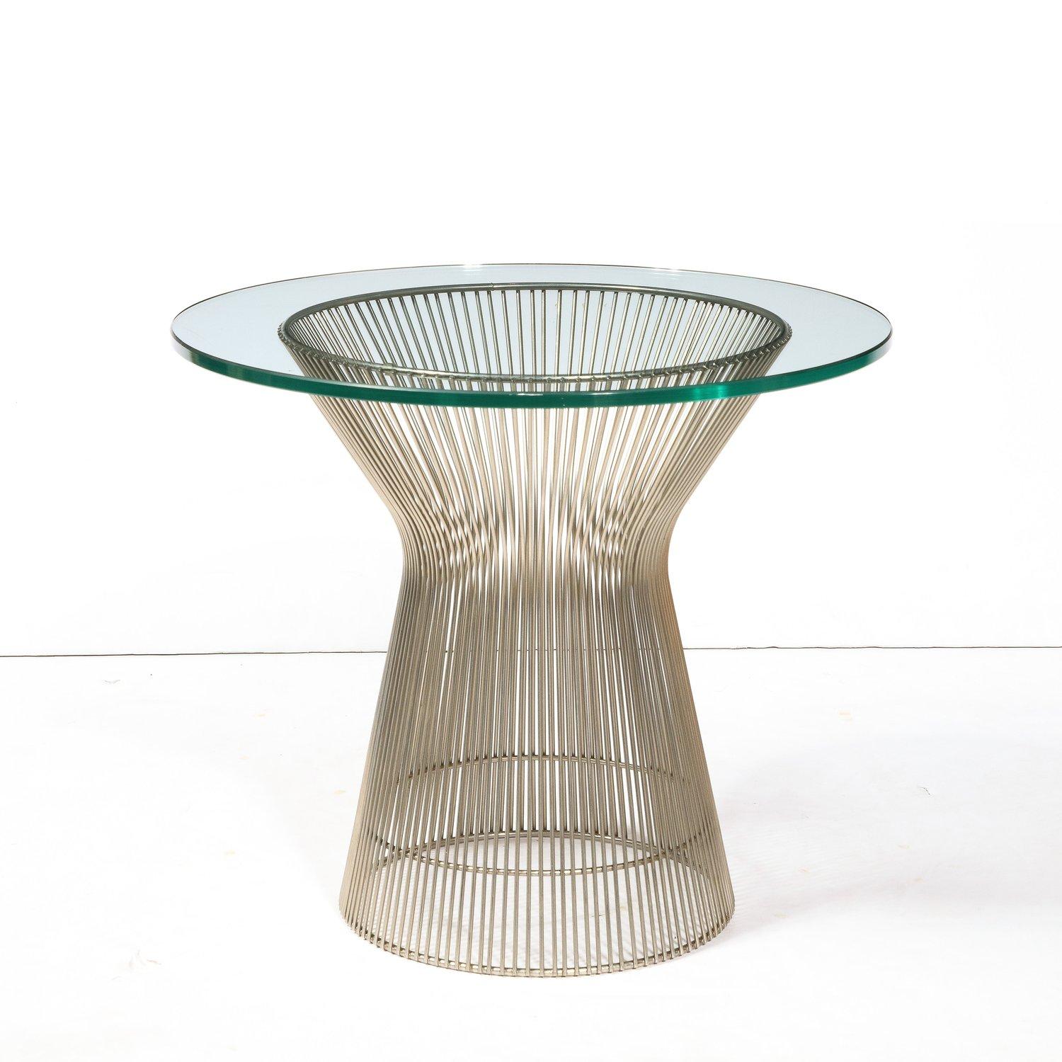 Pareja de mesas auxiliares de níquel pulido modernistas de mediados de siglo, de Warren Platner Vidrio en venta