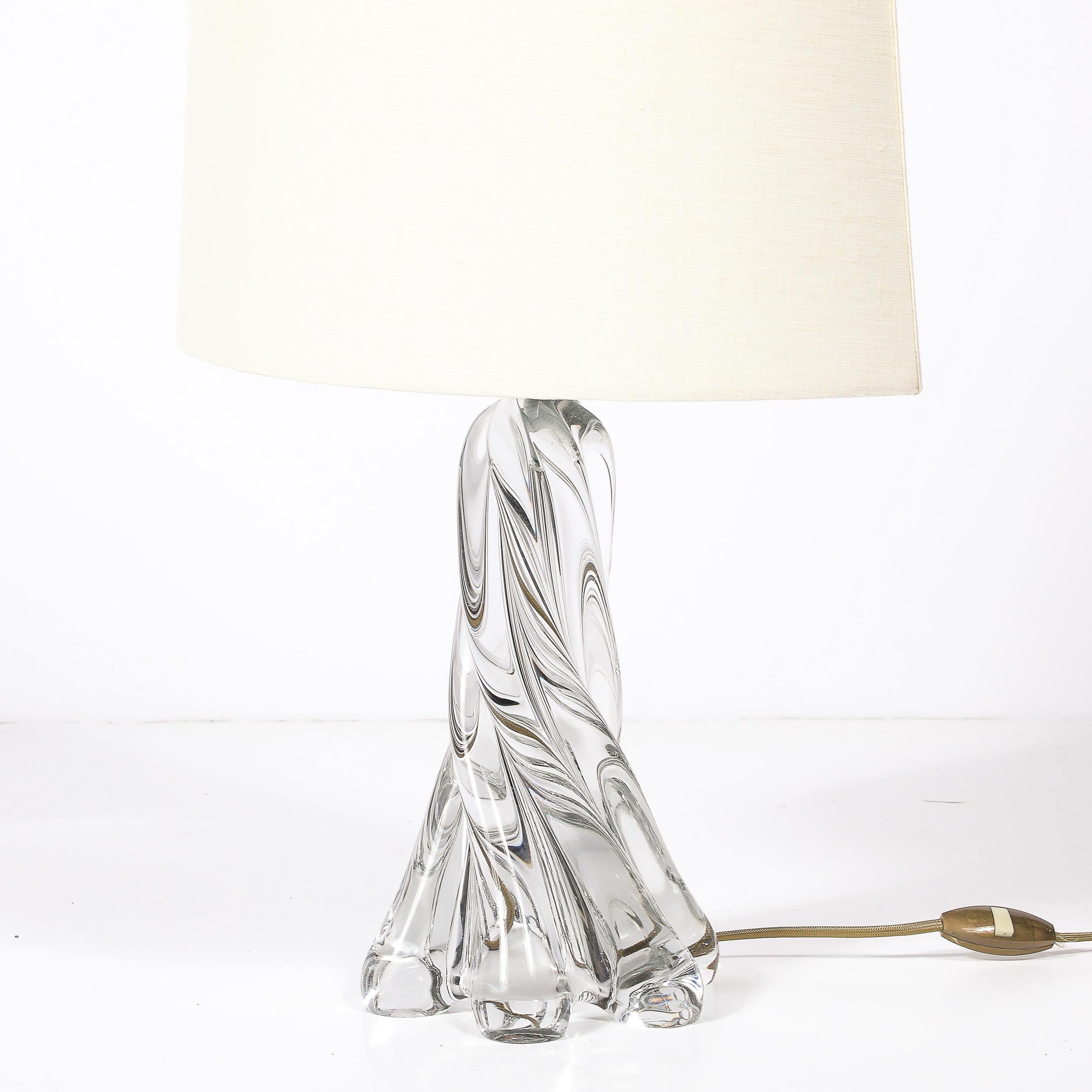 Paar Modernistische Spiralförmige Kristalltischlampen aus der Mitte des Jahrhunderts im Zustand „Hervorragend“ im Angebot in New York, NY