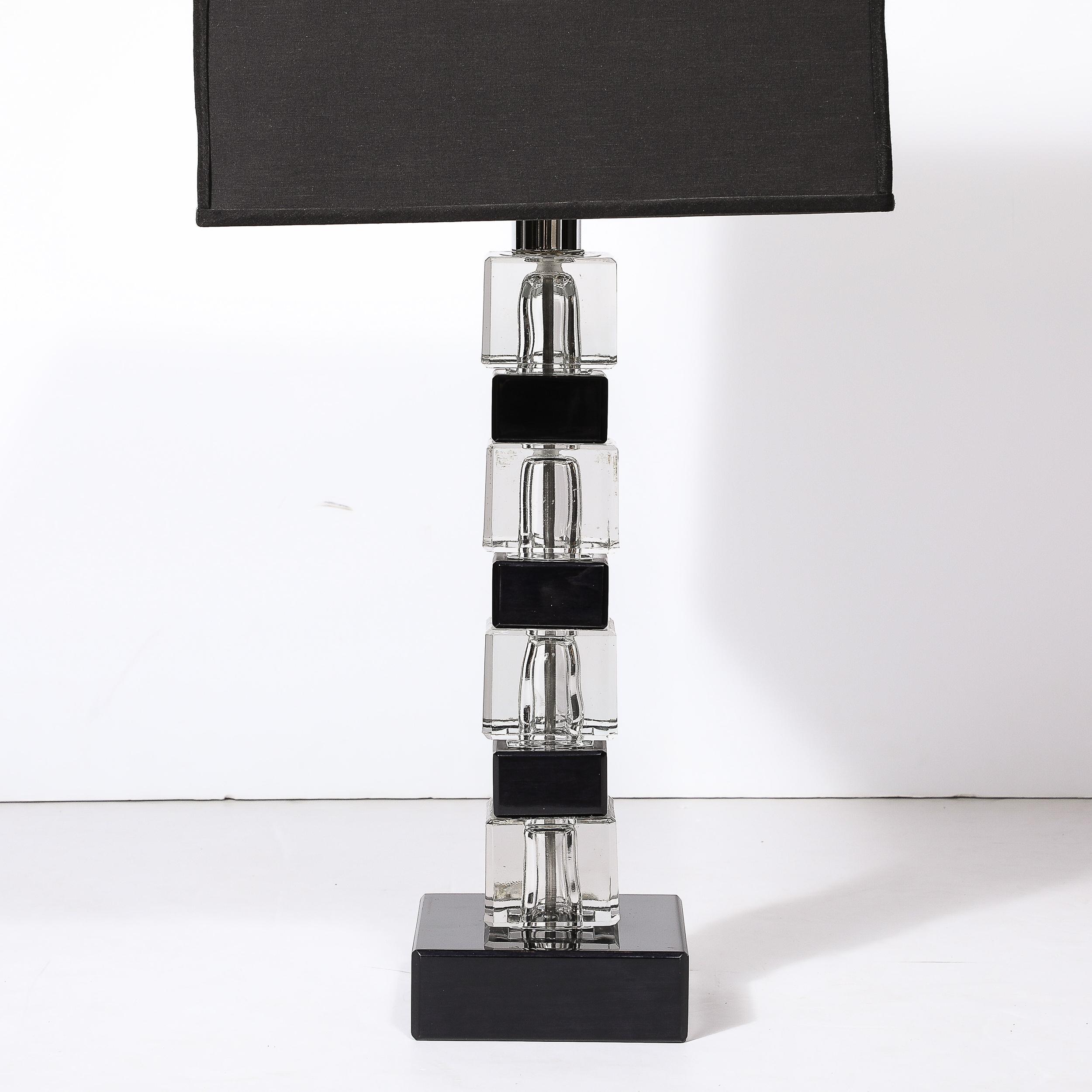 Pair of Mid-Century Modernist Stacked Black Lacquer and Glass Cube Table Lamps In Excellent Condition In New York, NY