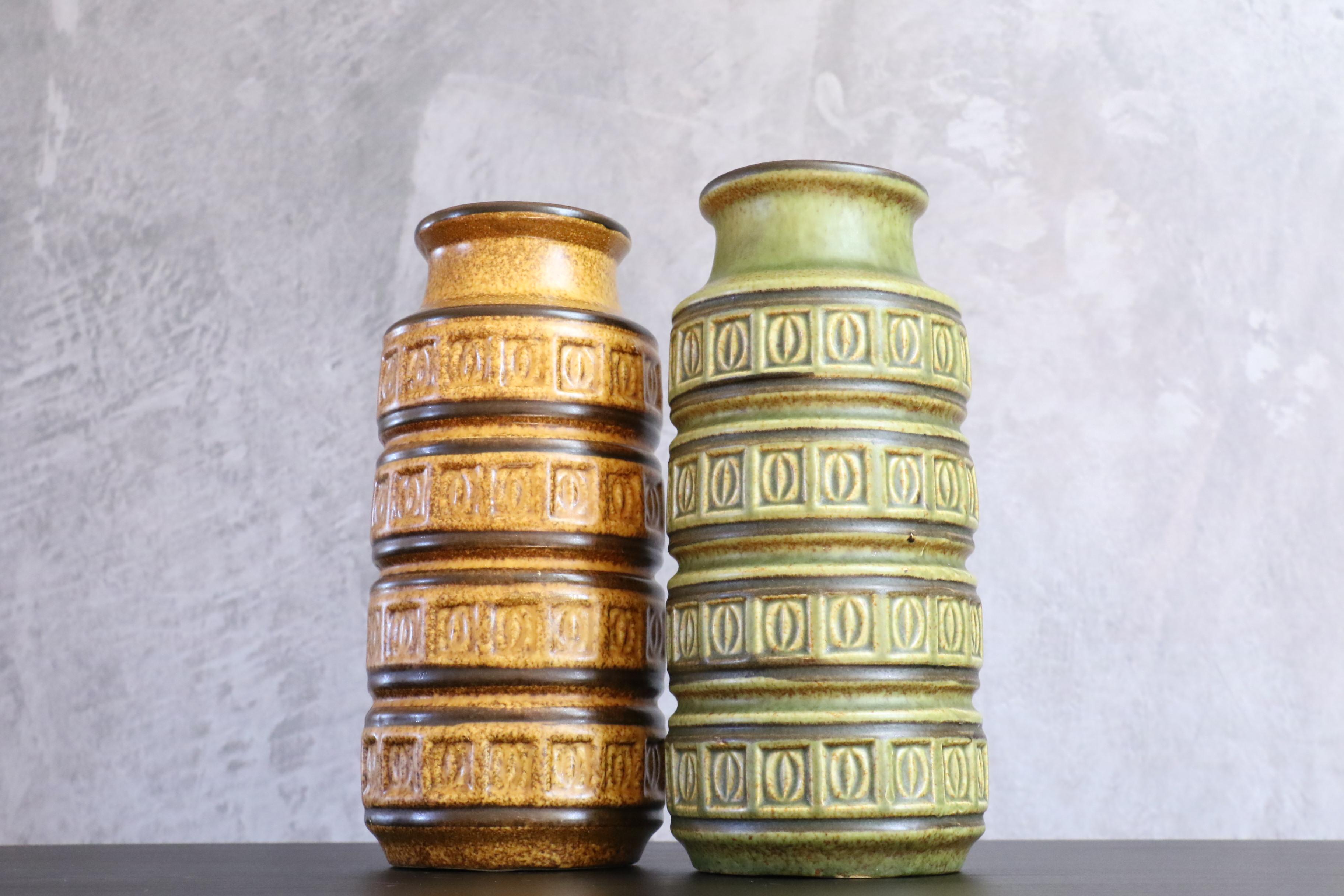 Coppia di vasi della Germania Occidentale modernista di metà secolo di Scheurich Keramik, circa 1970 in vendita 3