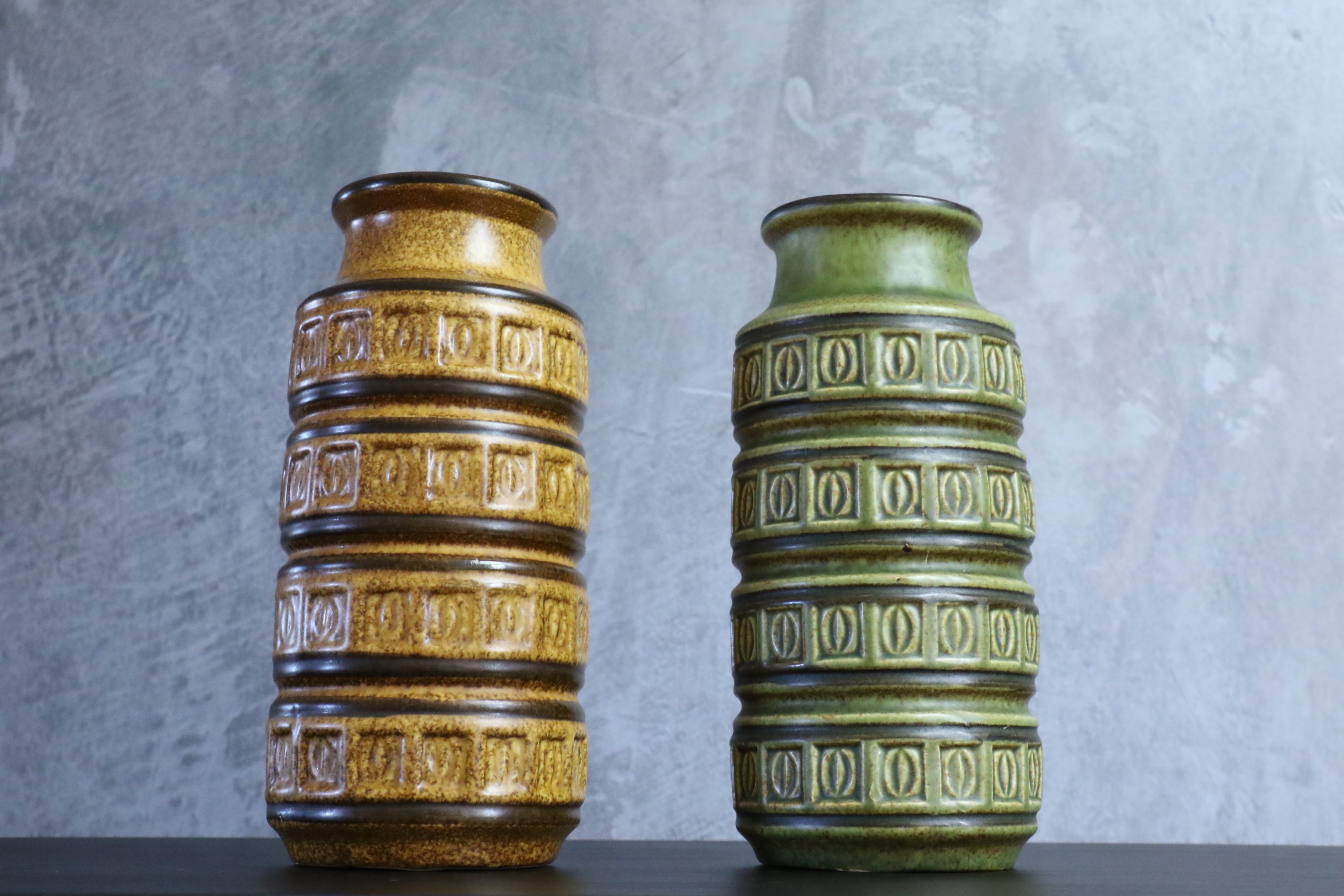 Coppia di vasi della Germania Occidentale modernista di metà secolo di Scheurich Keramik, circa 1970 in vendita 4