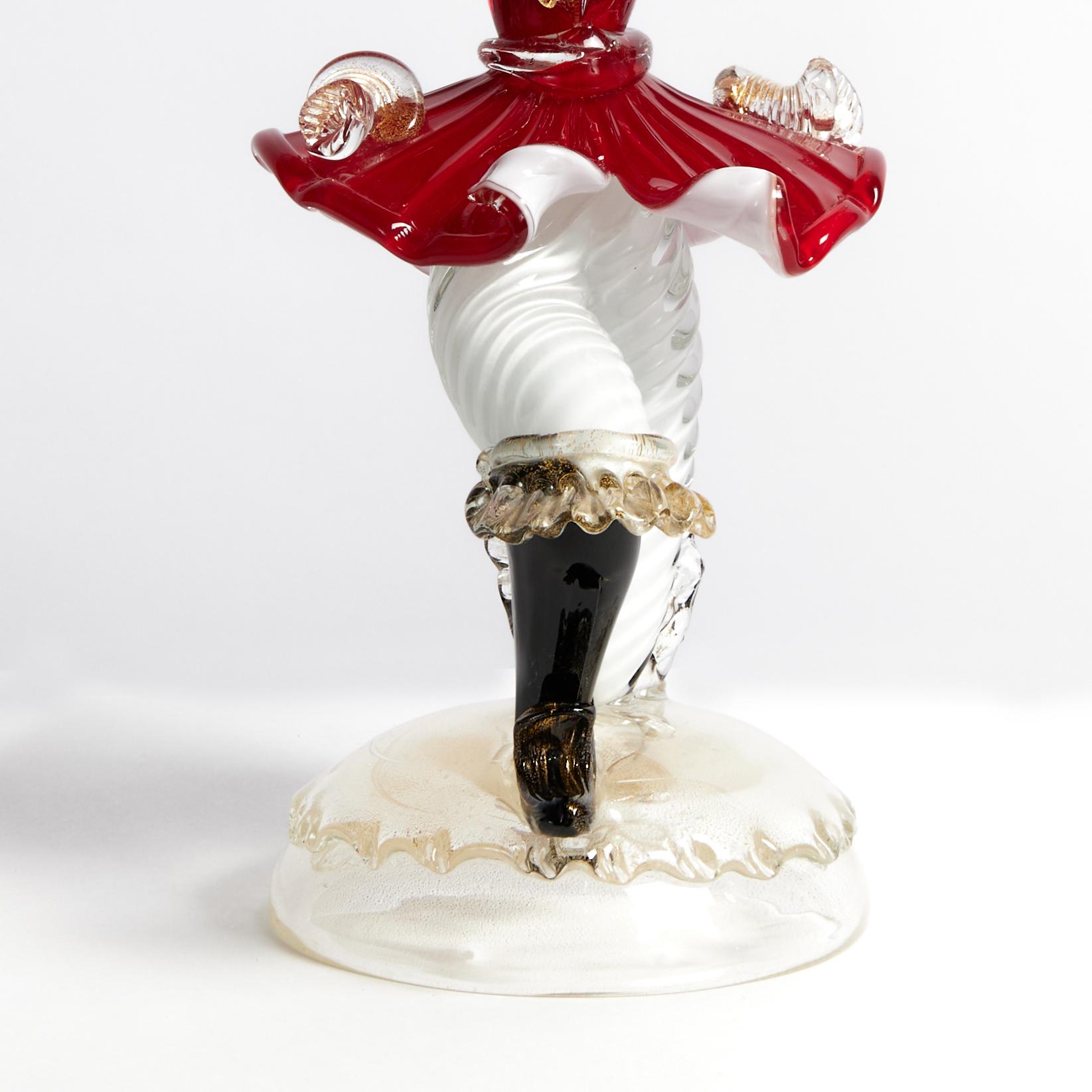 XX secolo Coppia di candelieri a figura danzante in vetro di Murano della metà del secolo scorso in vendita