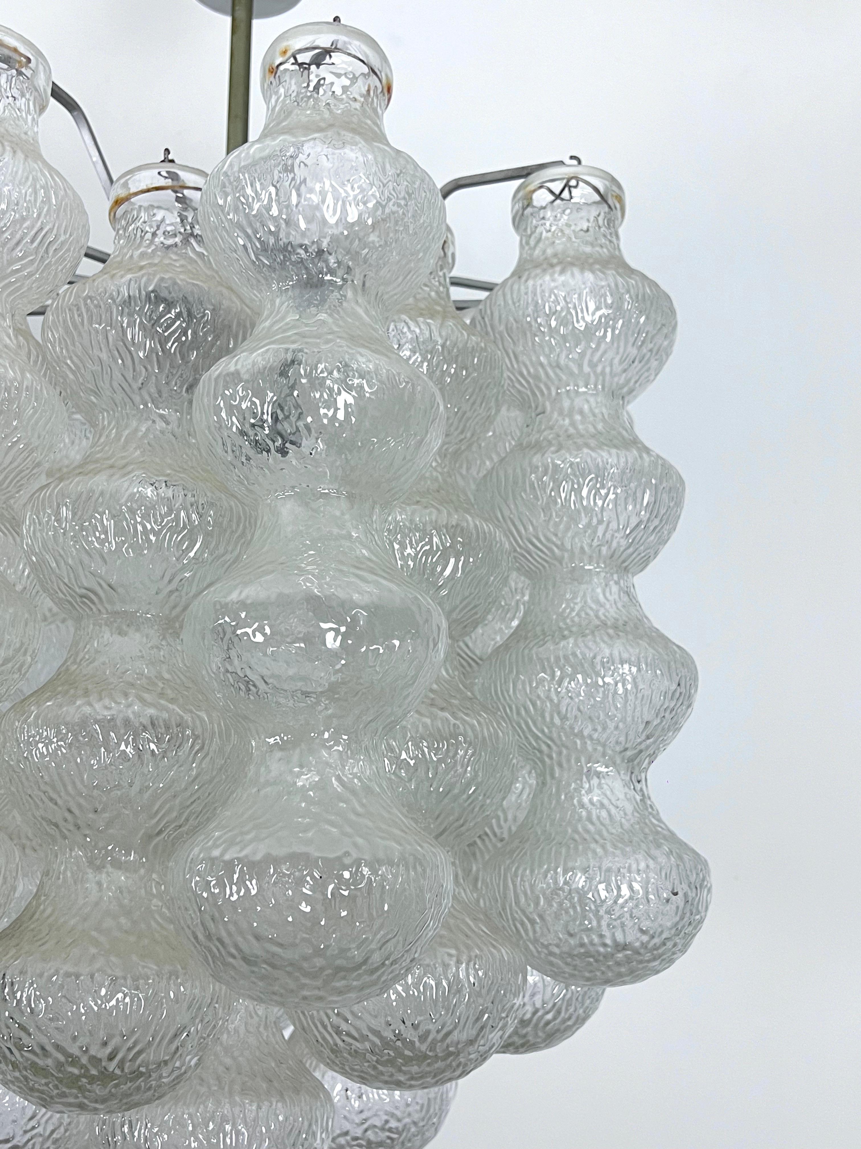 Pair of Mid-Century Murano Bubble Glass chandeliers. Italy 1960s For Sale 5