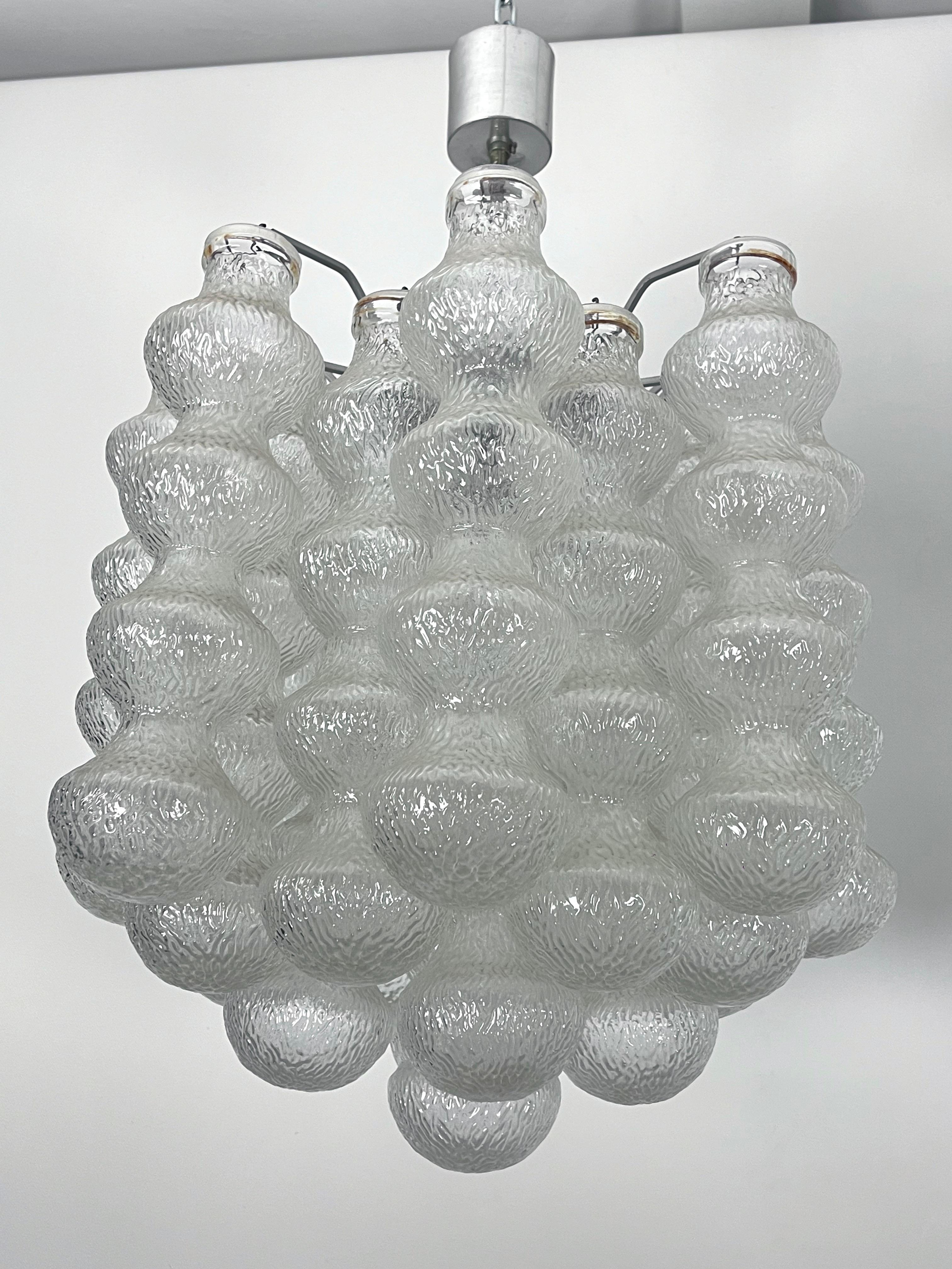 Pair of Mid-Century Murano Bubble Glass chandeliers. Italy 1960s For Sale 2