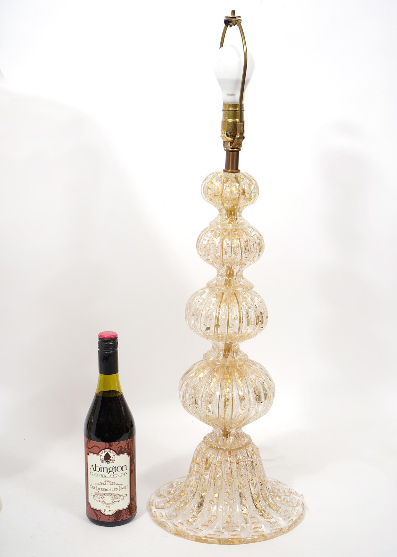 Pair of Mid Century Murano Italian Glass Lamps with Gold Fleck in Ball Form In Excellent Condition For Sale In Ft. Lauderdale, FL