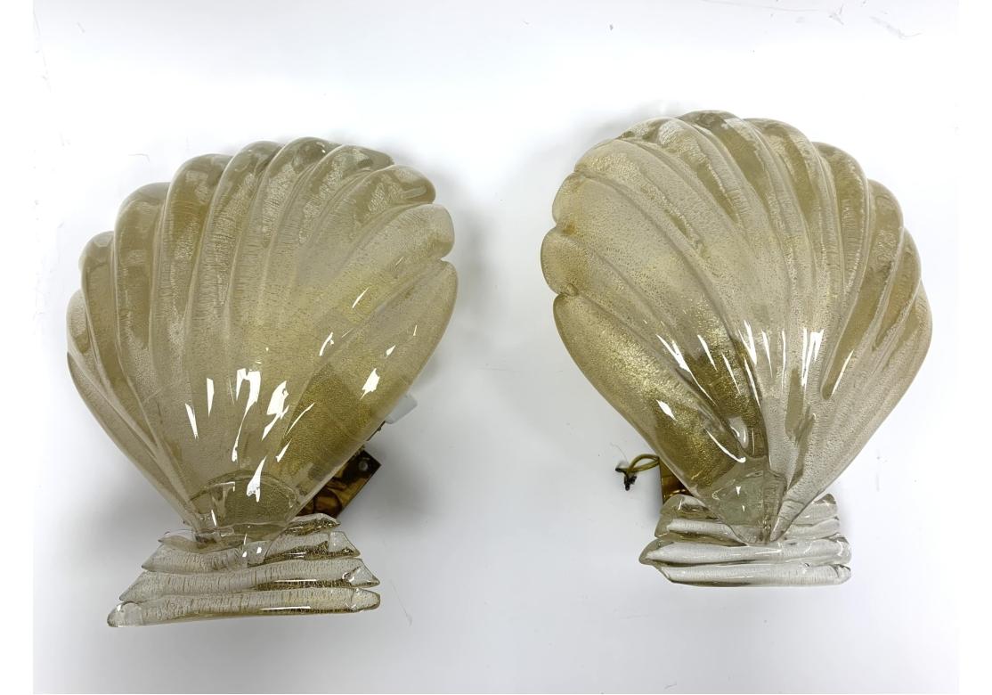 Pair Of Mid Century Murano Shell Form Wall Sconces #2 Metal en venta