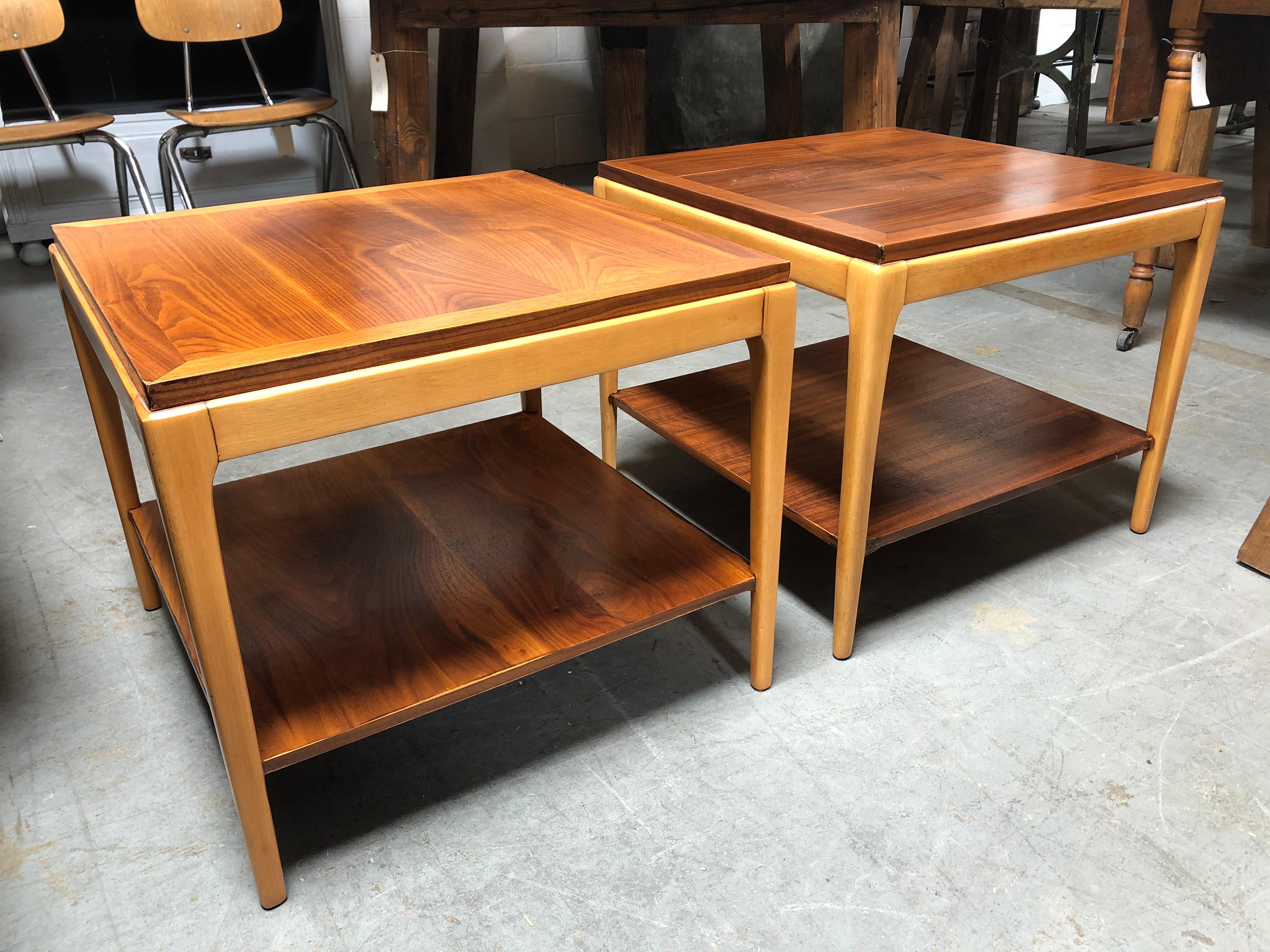 Pair of Mid Century Night Stands In Good Condition In Los Angeles, CA