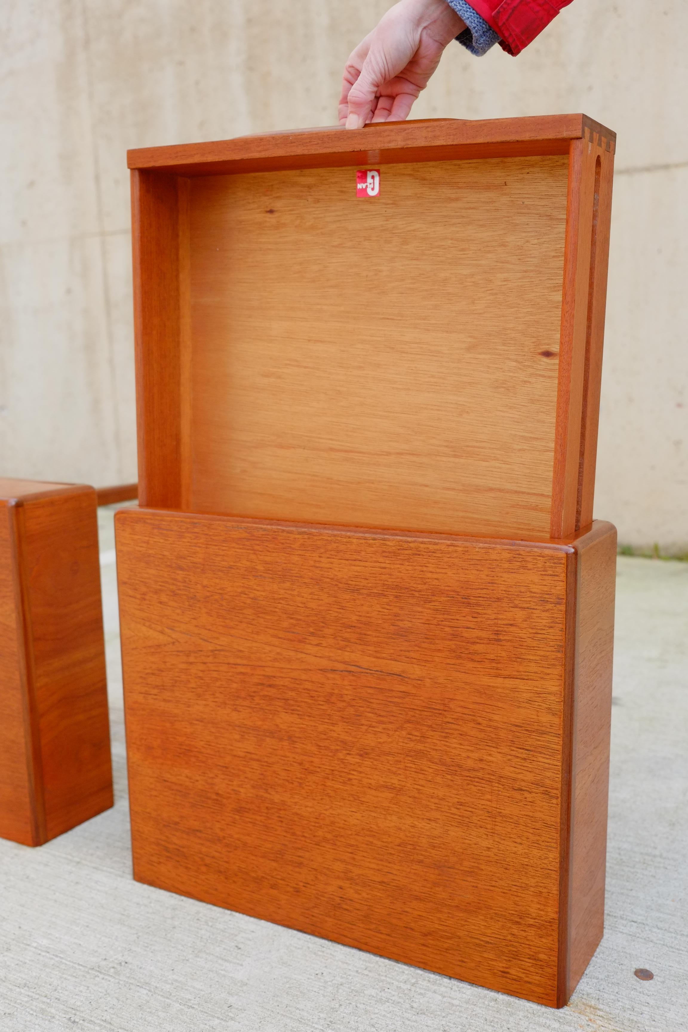 Pair of Midcentury Bedside Tables Nightstands by G Plan, circa 1960 3