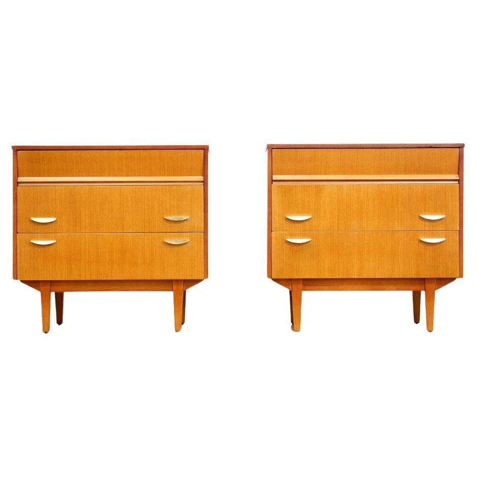 Coppia di comodini Mid Century Furniture di Symbol Furniture