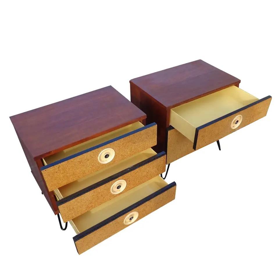 Mid-Century Modern Pair of Mid Century Nightstands in the Manner of Paul Frankl For Sale