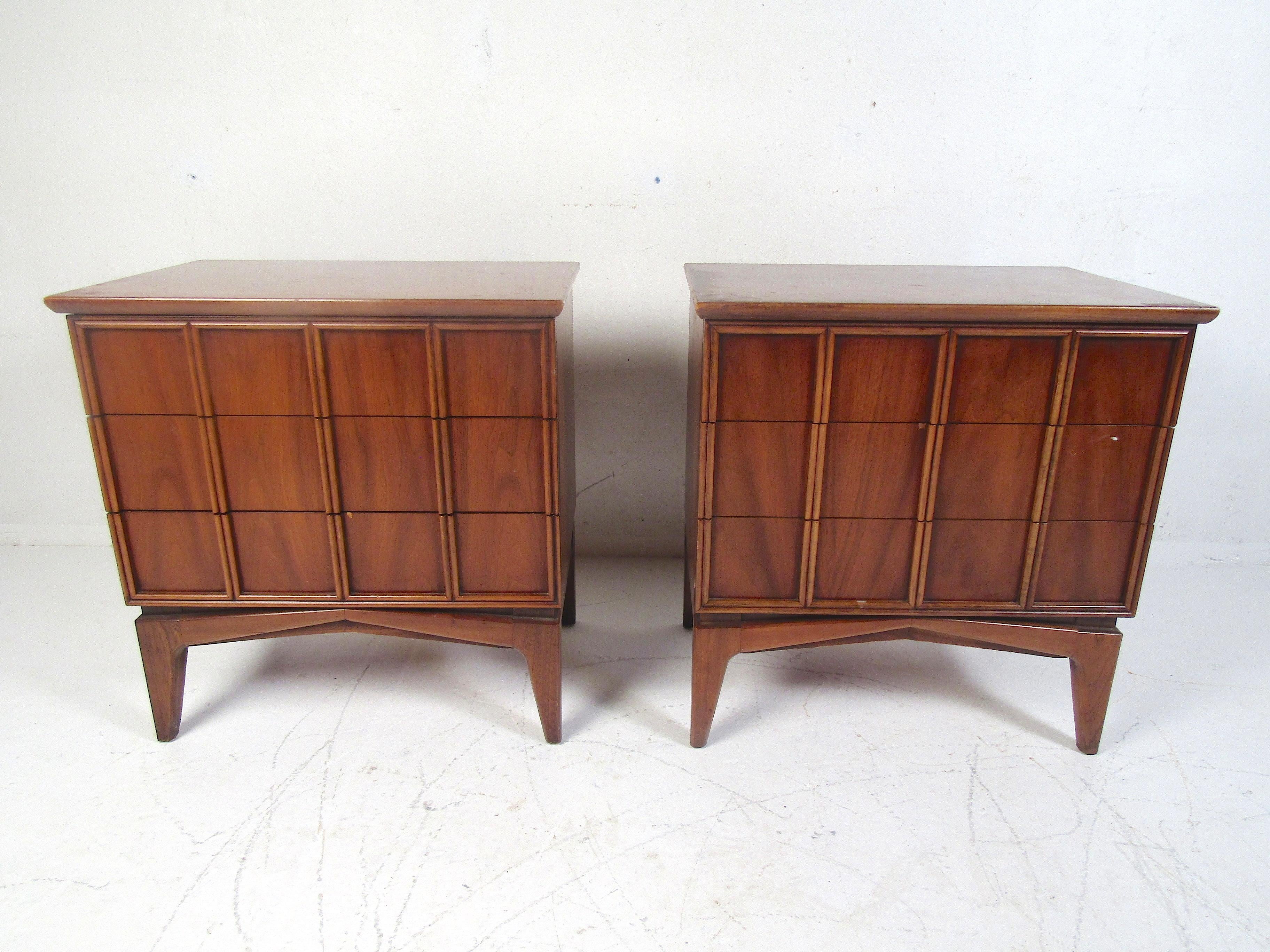 Pair of midcentury nightstands manufactured by Kent Coffey as part of their 