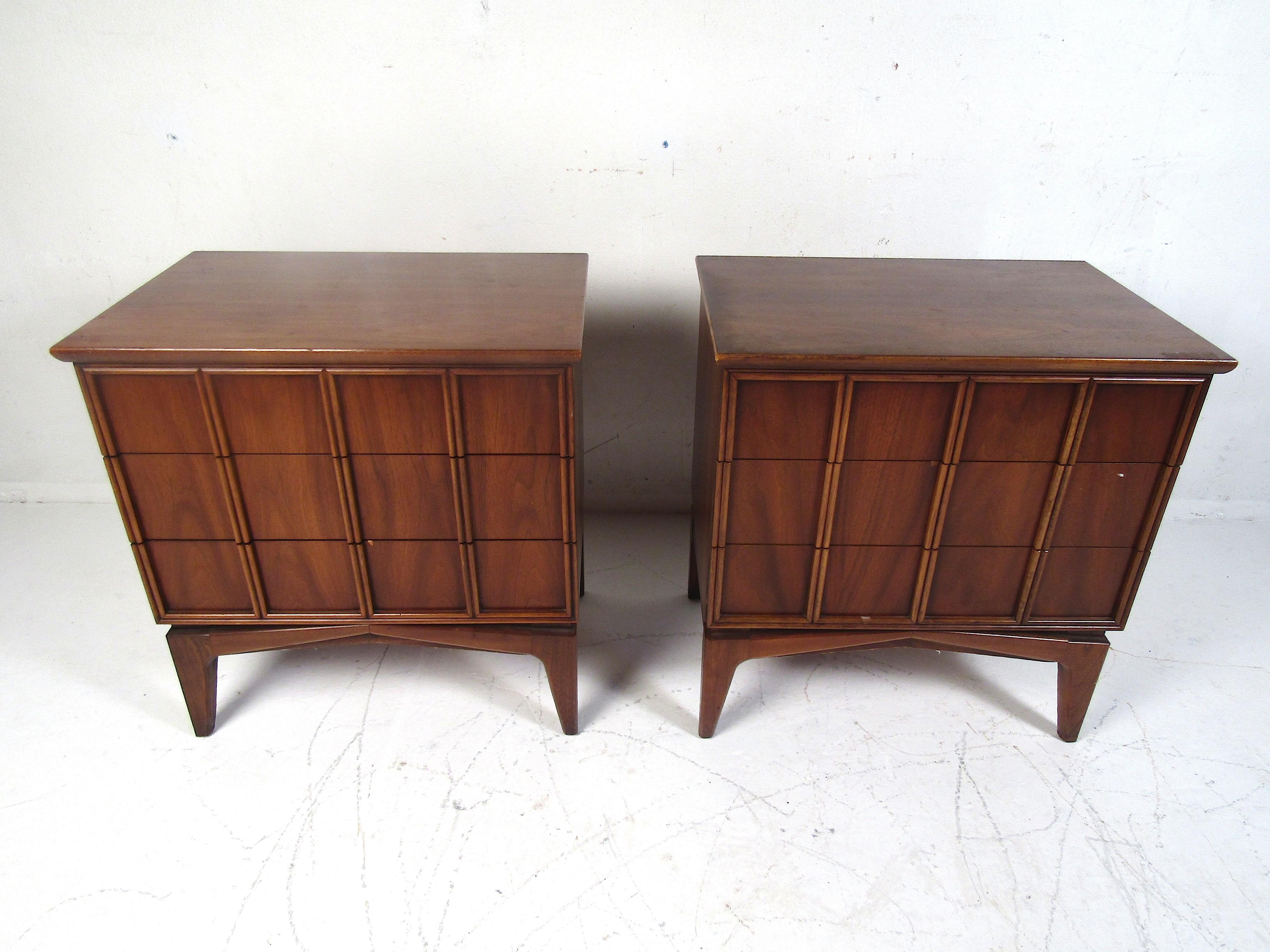 kent coffey nightstands
