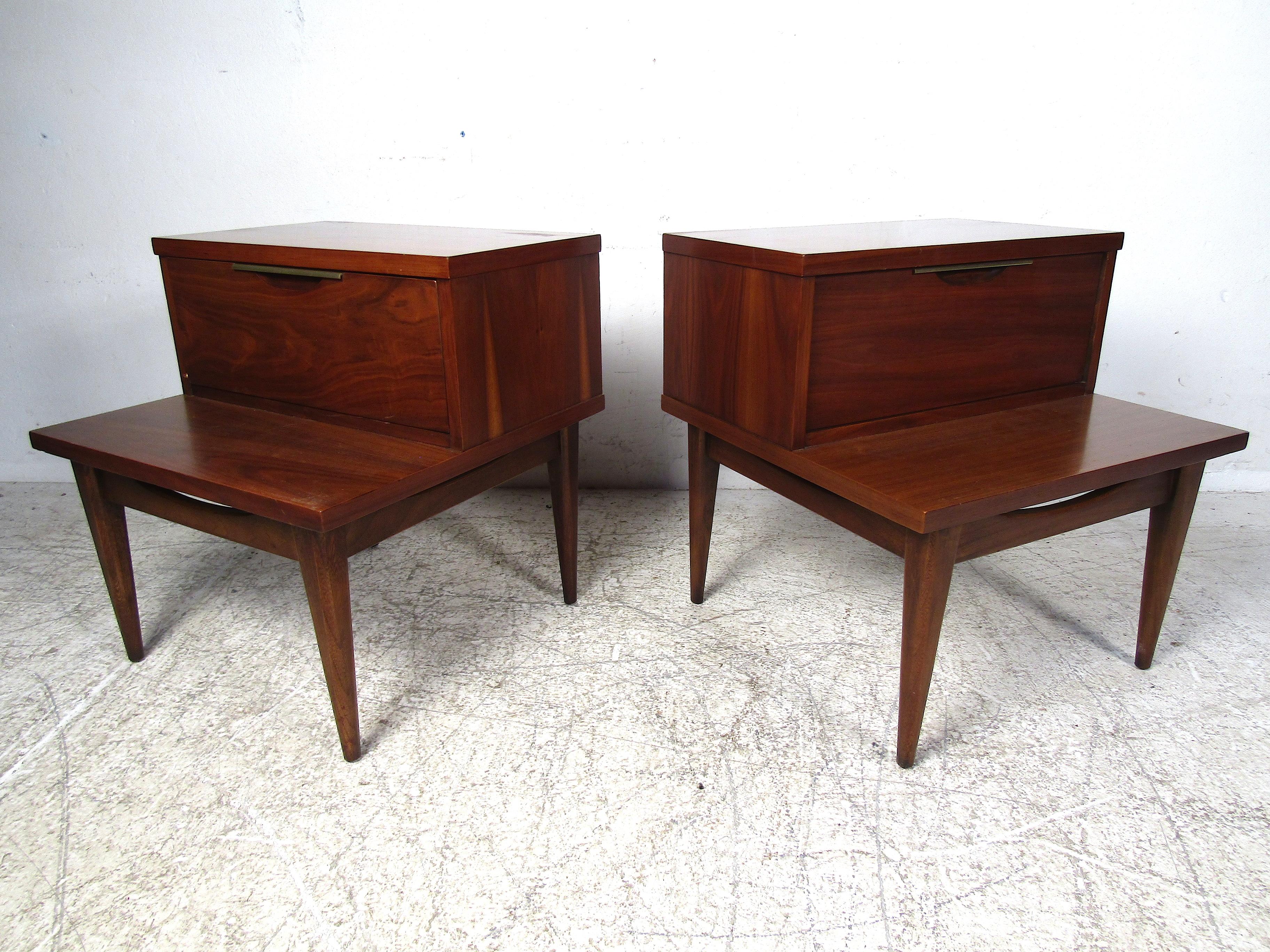 Beautiful pair of midcentury nightstands. Manufactured by Kent Coffey - part of the 