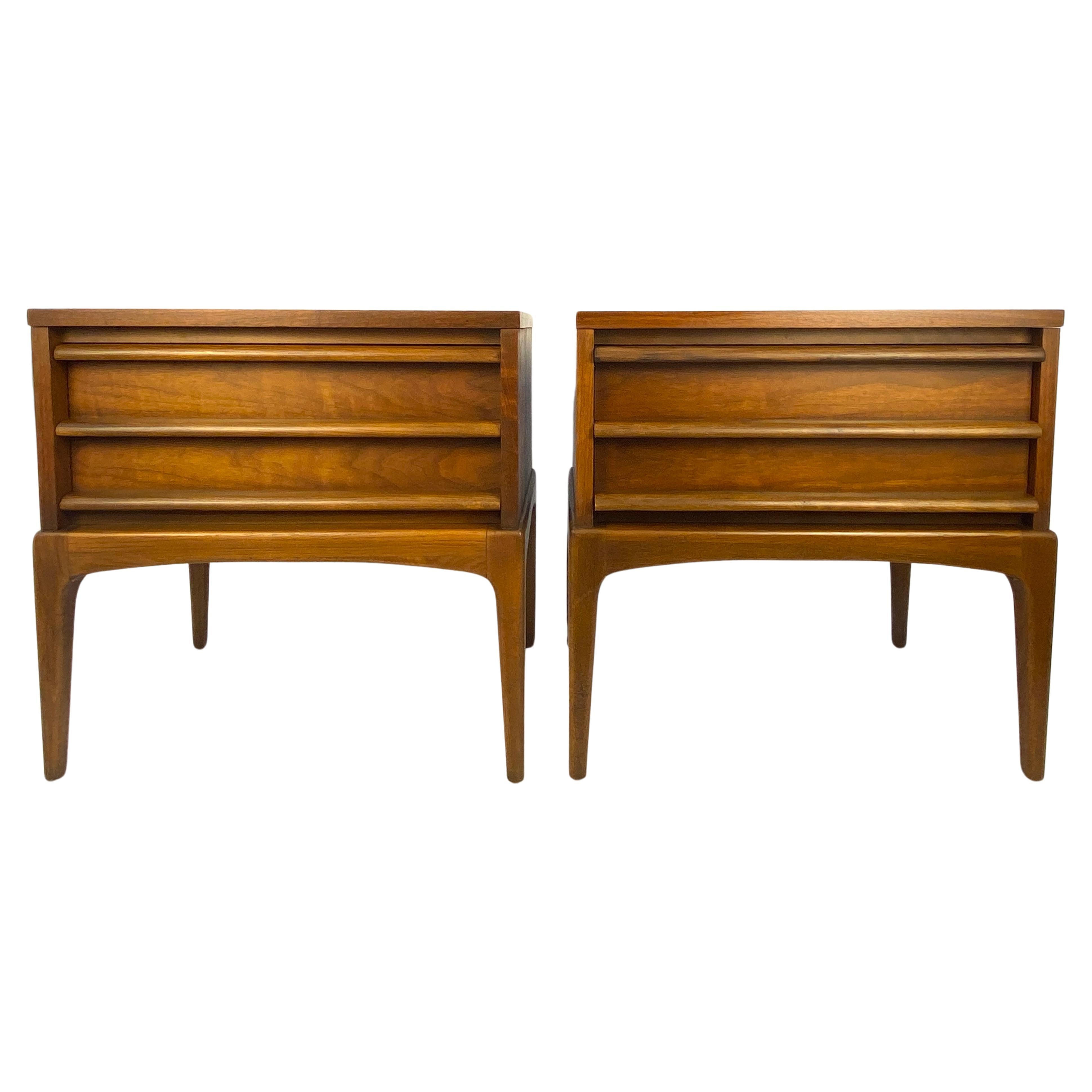Pair of Mid Century Nightstands Paul McCobb Style Bedside Tables, Refinished For Sale
