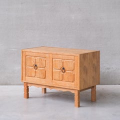 Coppia di comodini danesi di metà secolo in Oak attr. a Henning Kjaernulf