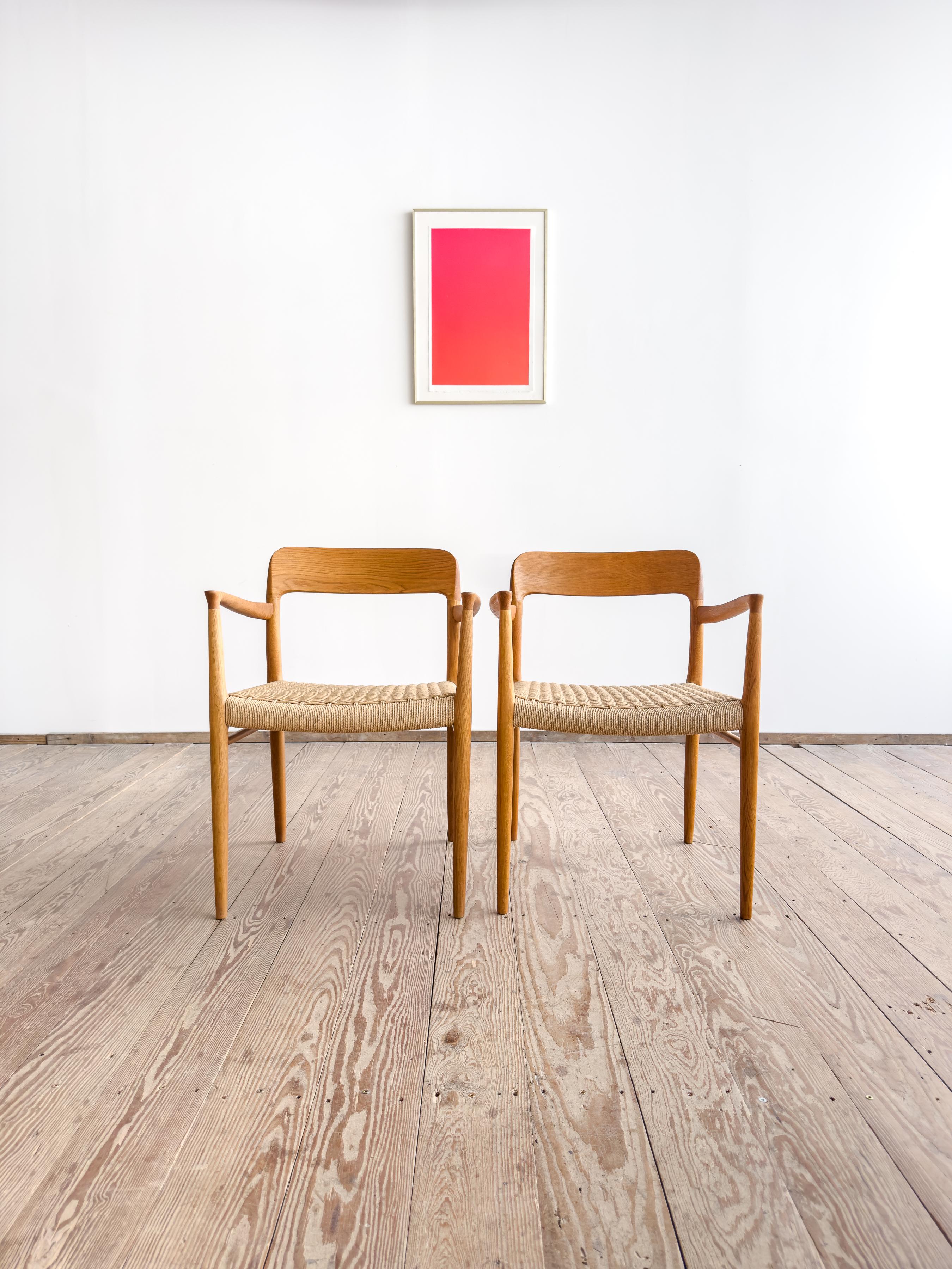 Mid-Century Modern Pair of Mid-Century Oak Dining Chairs #56 by Niels O. Møller for J. L. Moller For Sale