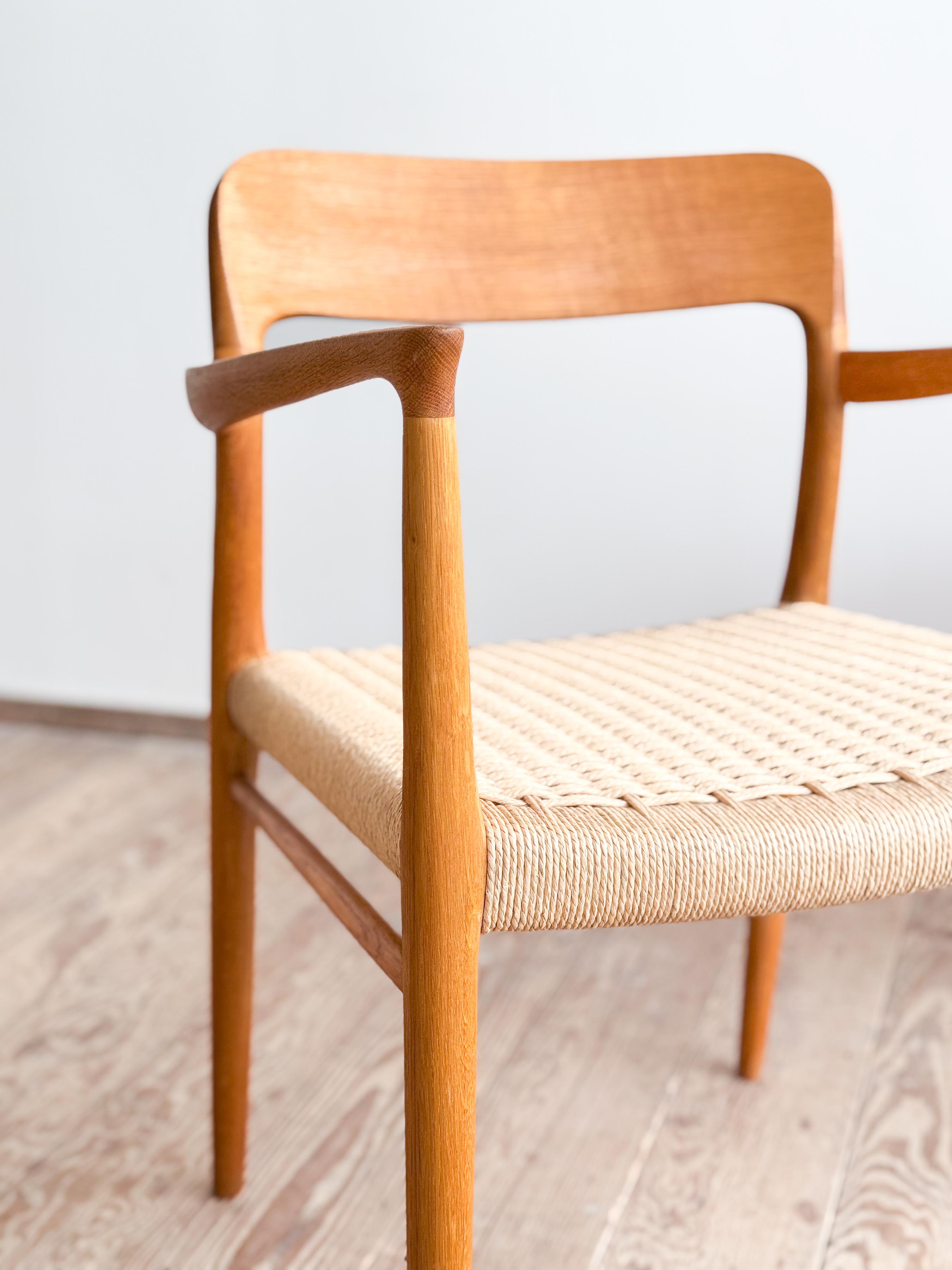 Papercord Pair of Mid-Century Oak Dining Chairs #56 by Niels O. Møller for J. L. Moller For Sale