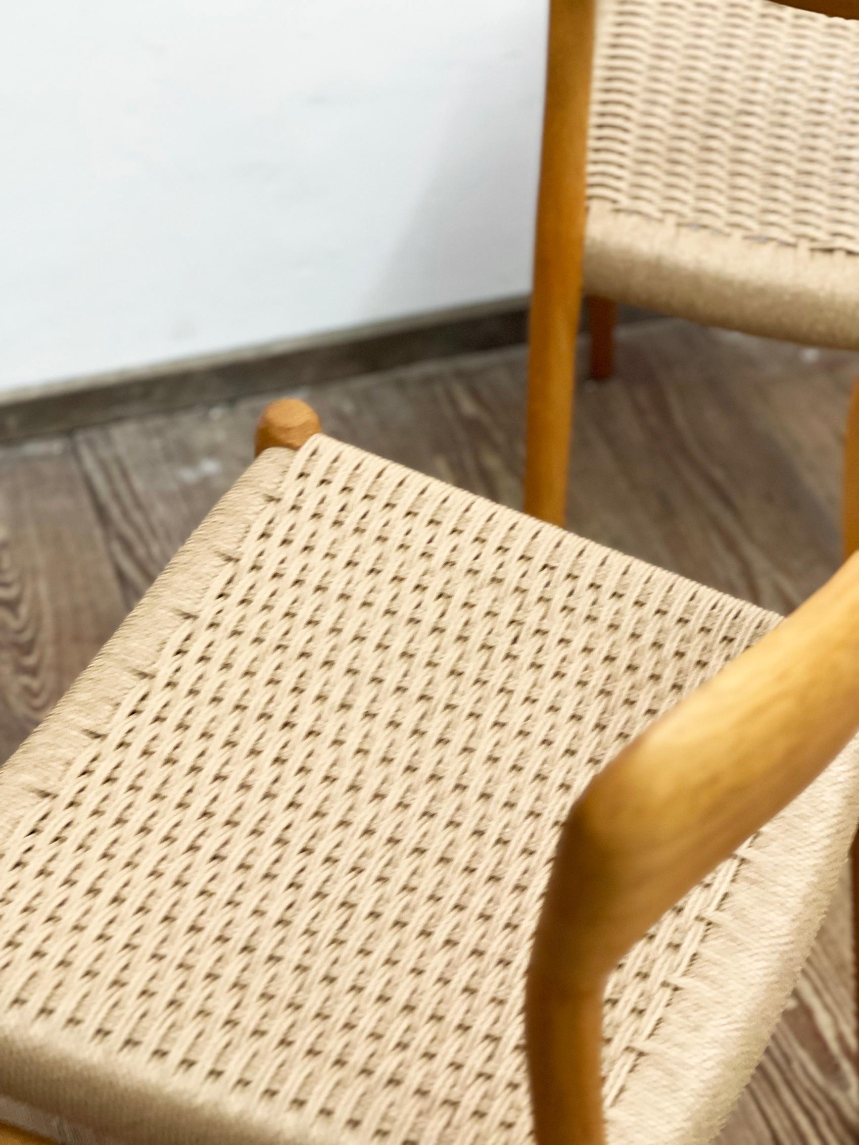 Pair of Mid-Century Oak Dining Chairs #75 by Niels O. Møller for J. L. Moller For Sale 3