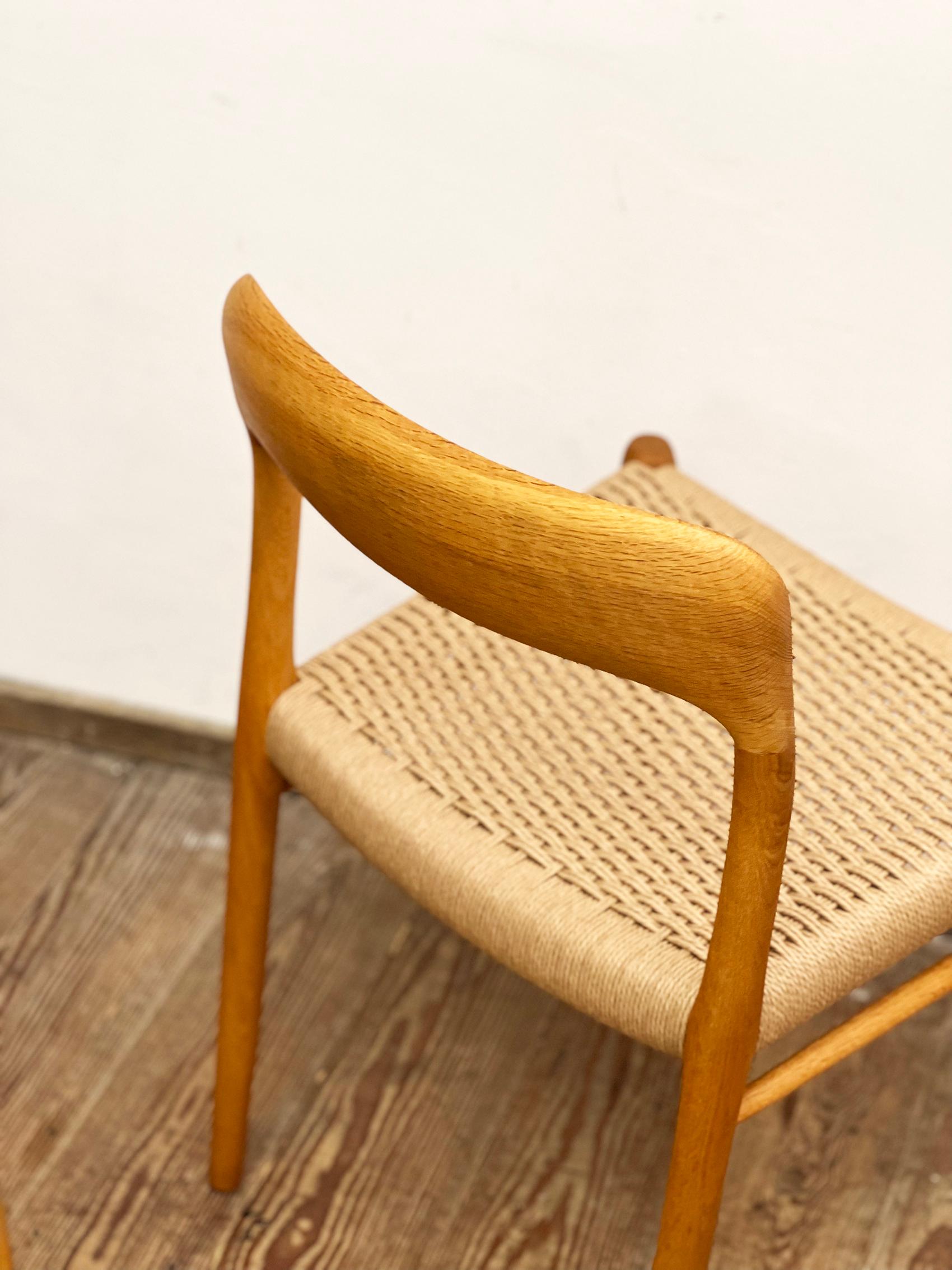 Papercord Pair of Mid-Century Oak Dining Chairs #75, Niels O. Møller for J. L. Moller For Sale