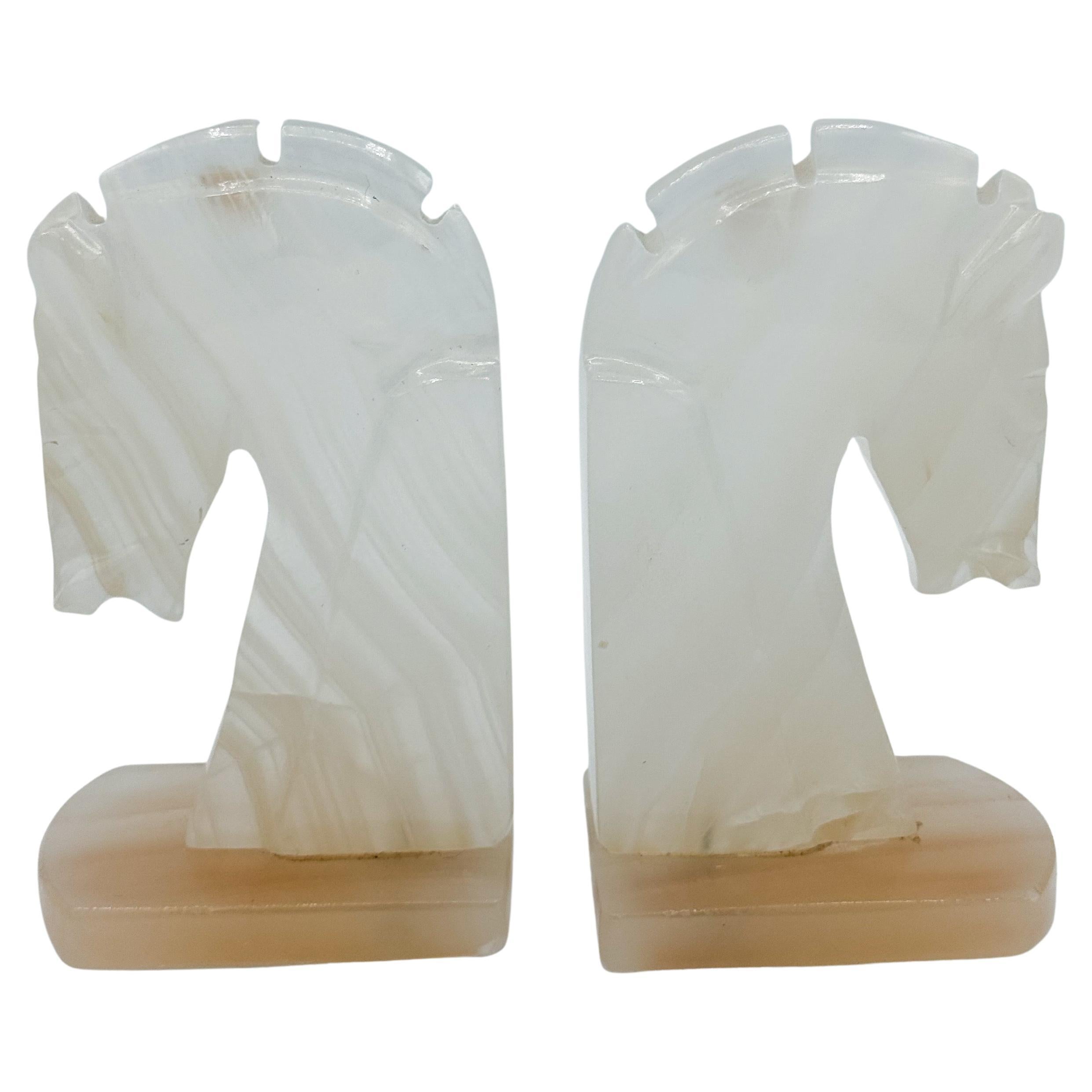 Coppia di reggilibri a forma di testa di cavallo in marmo d'onice della metà del secolo, Biblioteca Messico in vendita
