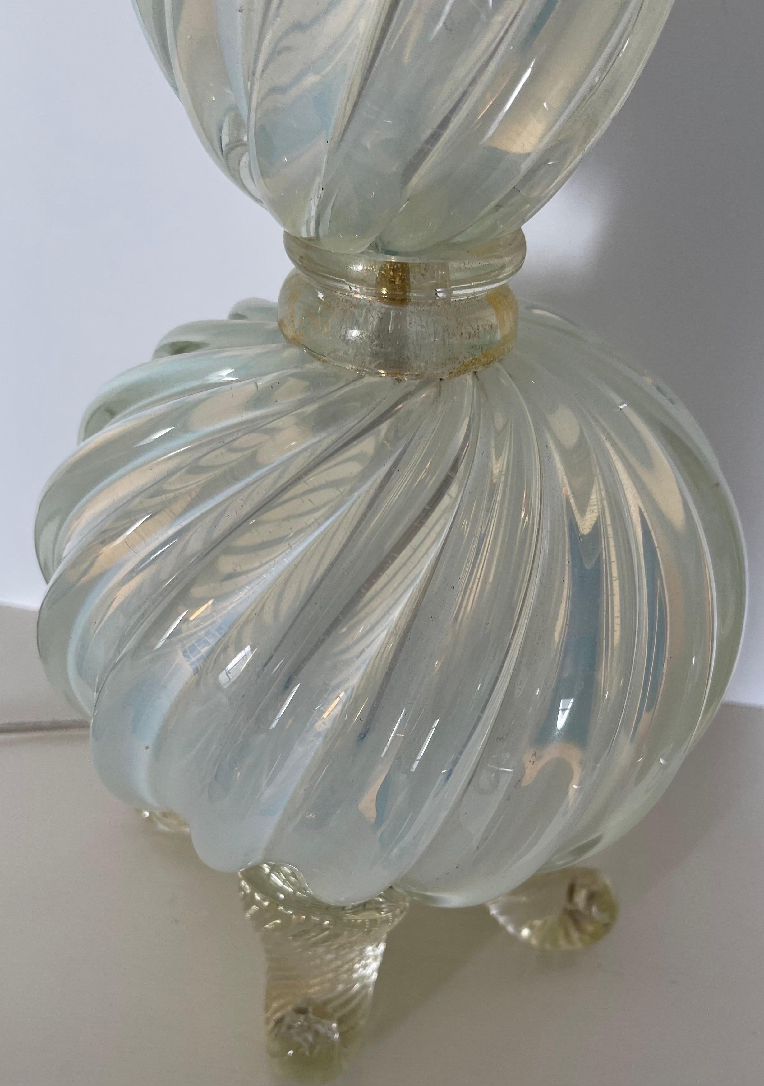Pair of Mid-Century Opalescent Murano Glass Lamps For Sale 3
