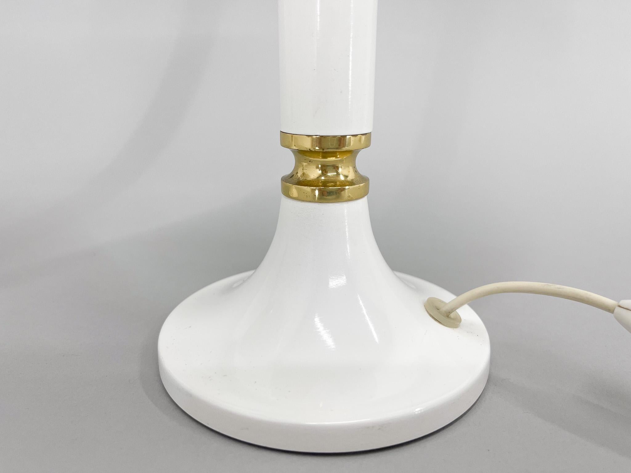 Pair of Mid-century Opaline Glass & Brass Table Lamps by Drukov, Czechoslovakia For Sale 5