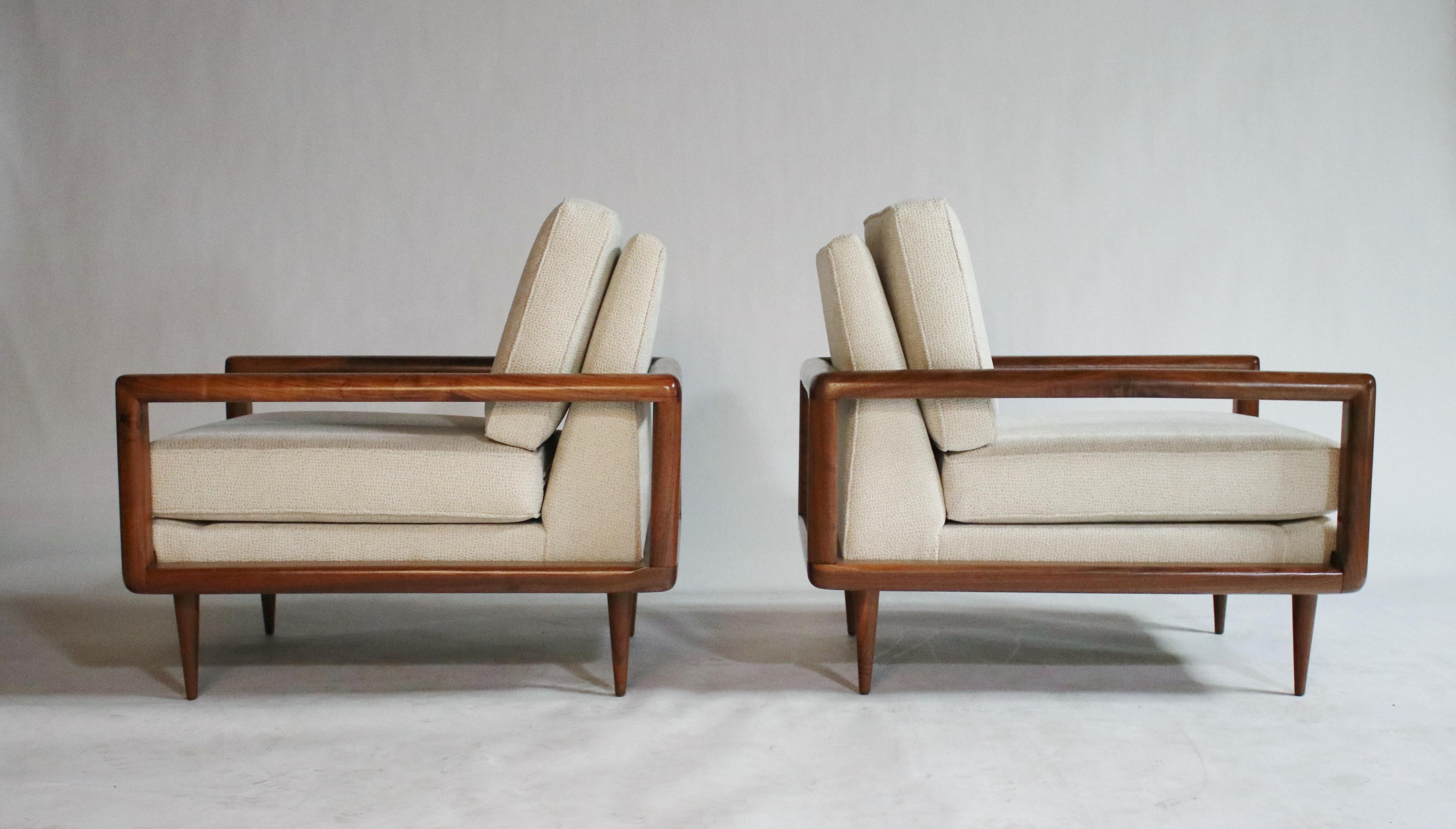 Pair of Midcentury Open Arm Cubed Walnut Lounge Chairs 1