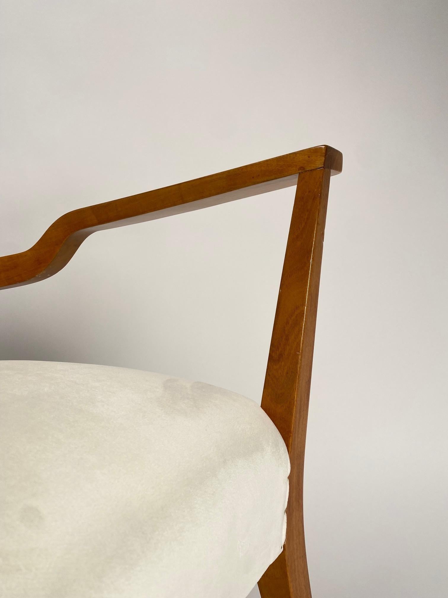Velvet Pair of Mid-Century Organic Armchairs, Gio Ponti Style, velvet and wood, 1950s For Sale