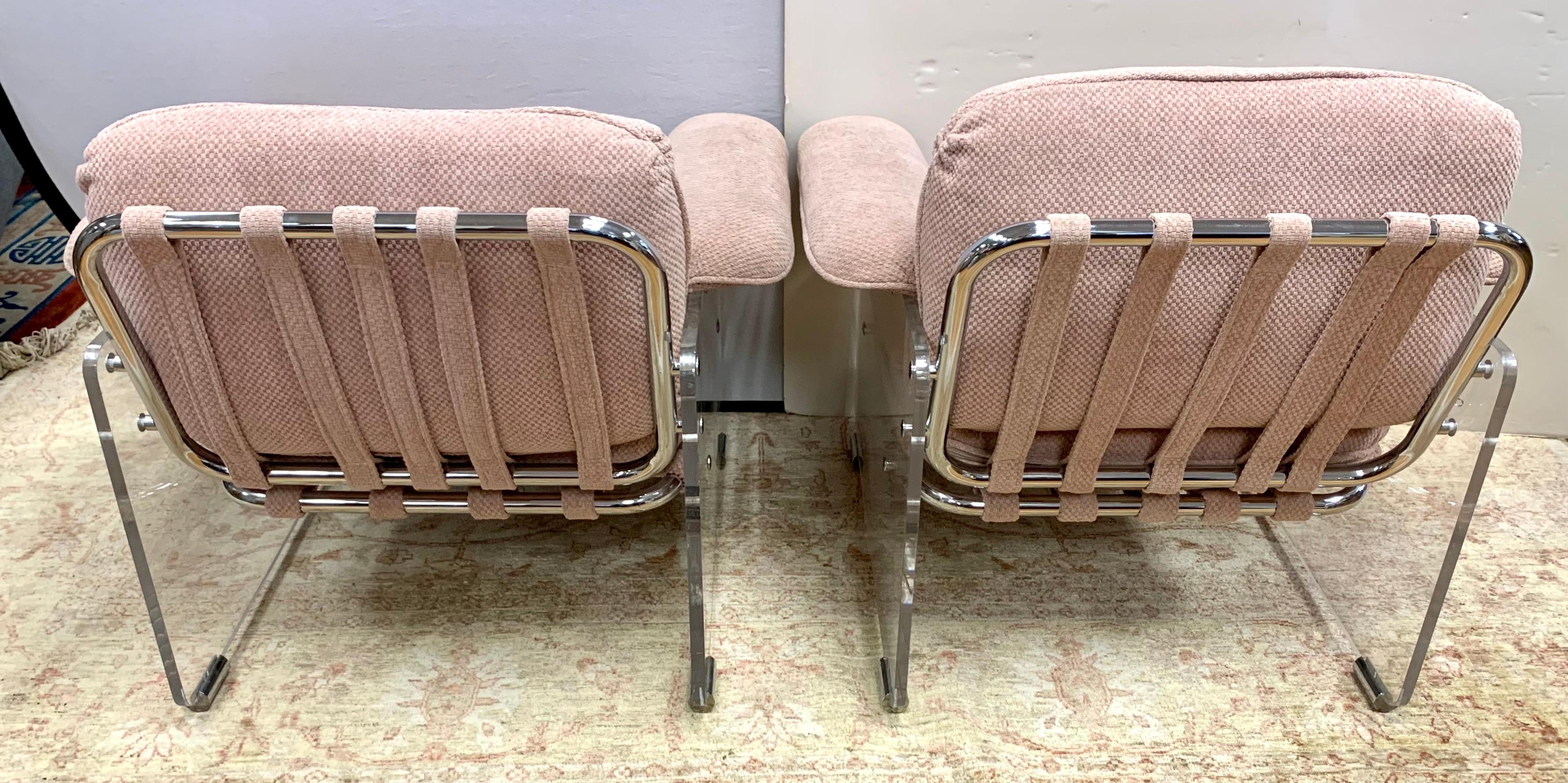 Pair of Mid Century Pace Argenta Pink Lucite and Chrome Lounge Chairs In Good Condition In West Hartford, CT