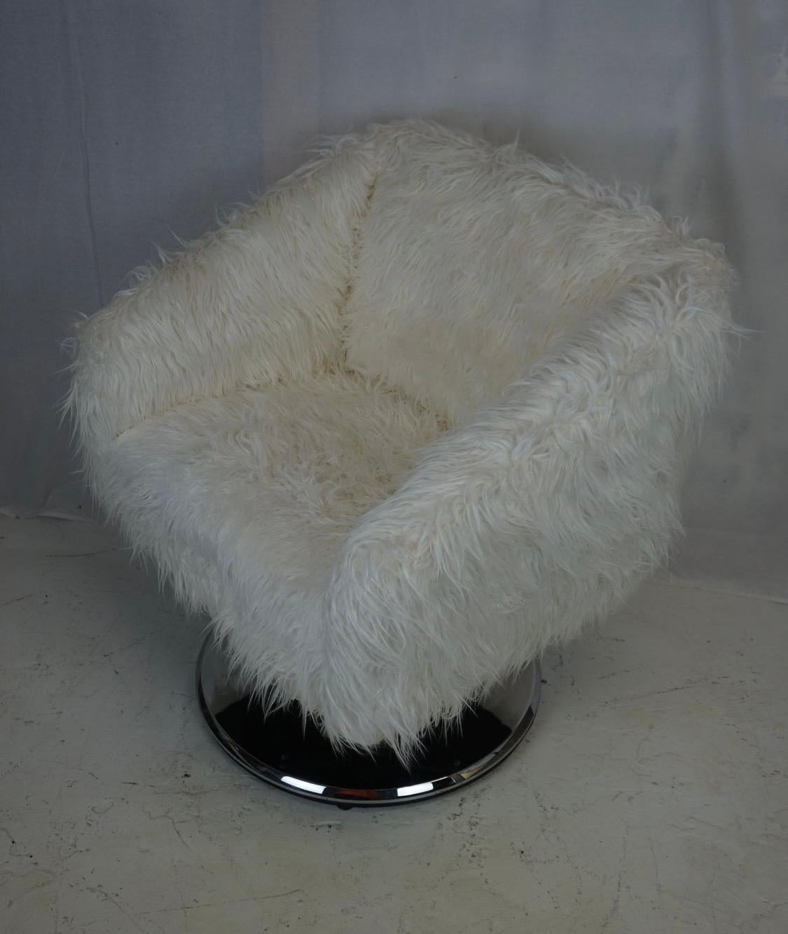 faux fur egg chair
