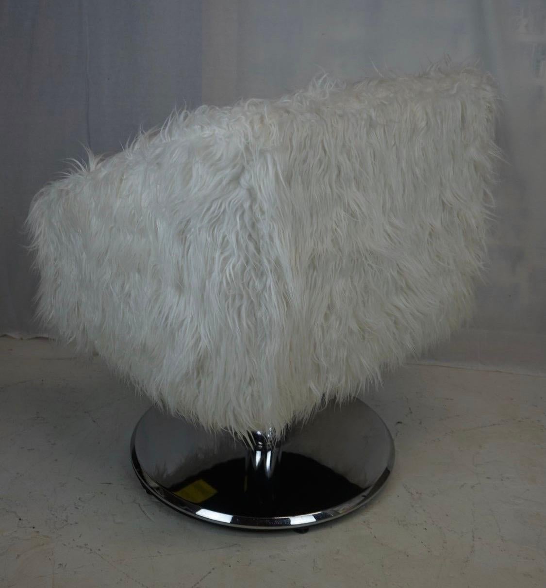 Late 20th Century Pair of Midcentury Pair of Swivel Chairs in Mongolian Faux Fur