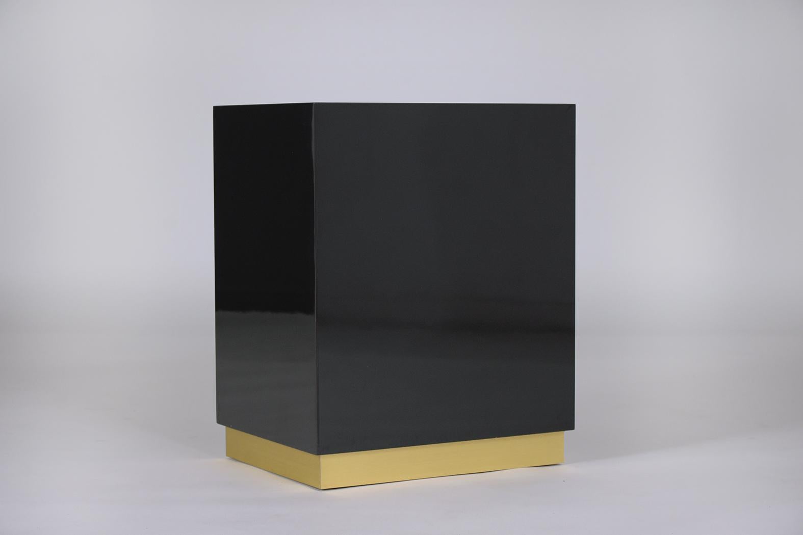 Late 20th Century Two Mid-Century Modern Black End Tables
