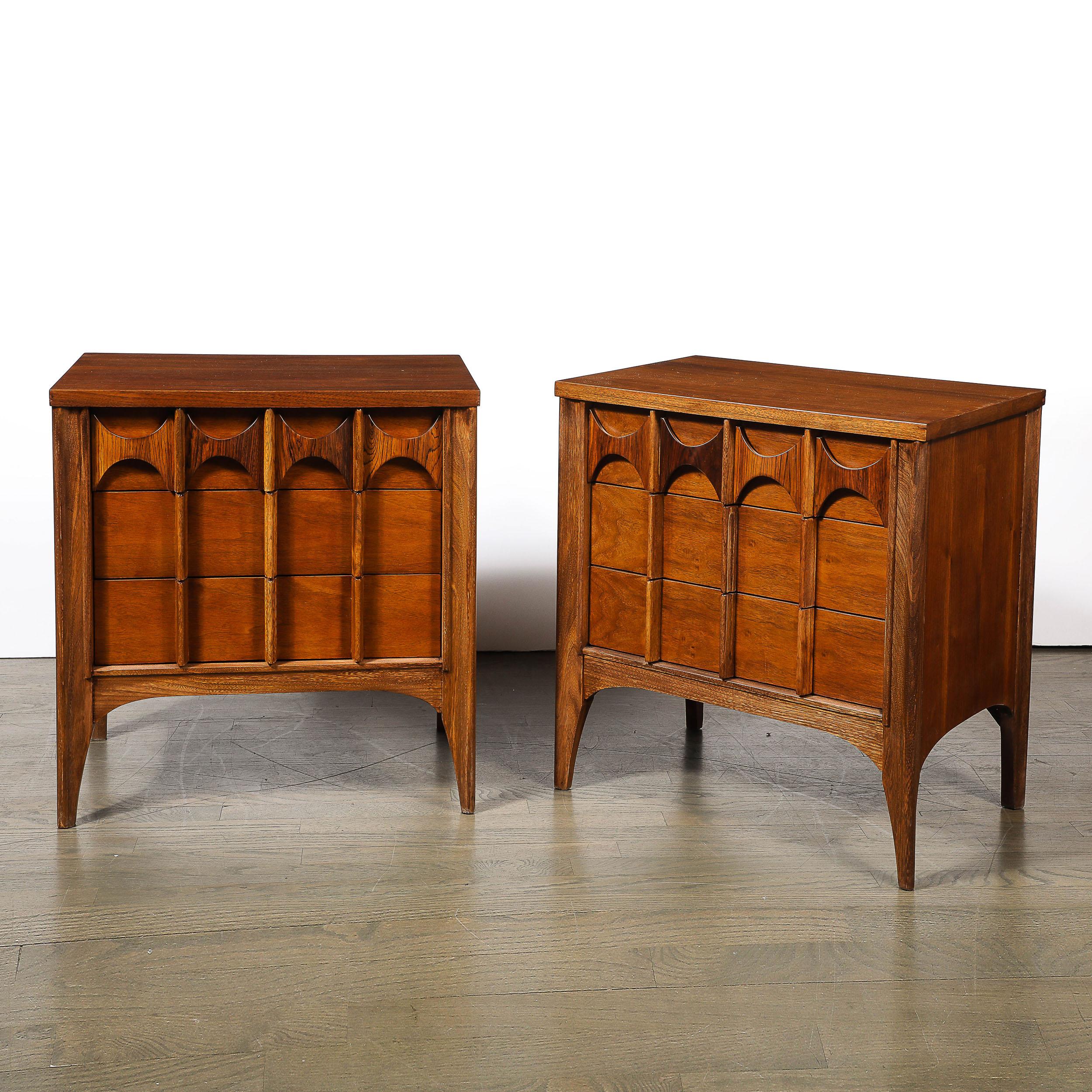 Mid-Century Modern Pair of Mid-Century Perspecta Nightstands W/ Sculptural Front by Kent Coffey For Sale