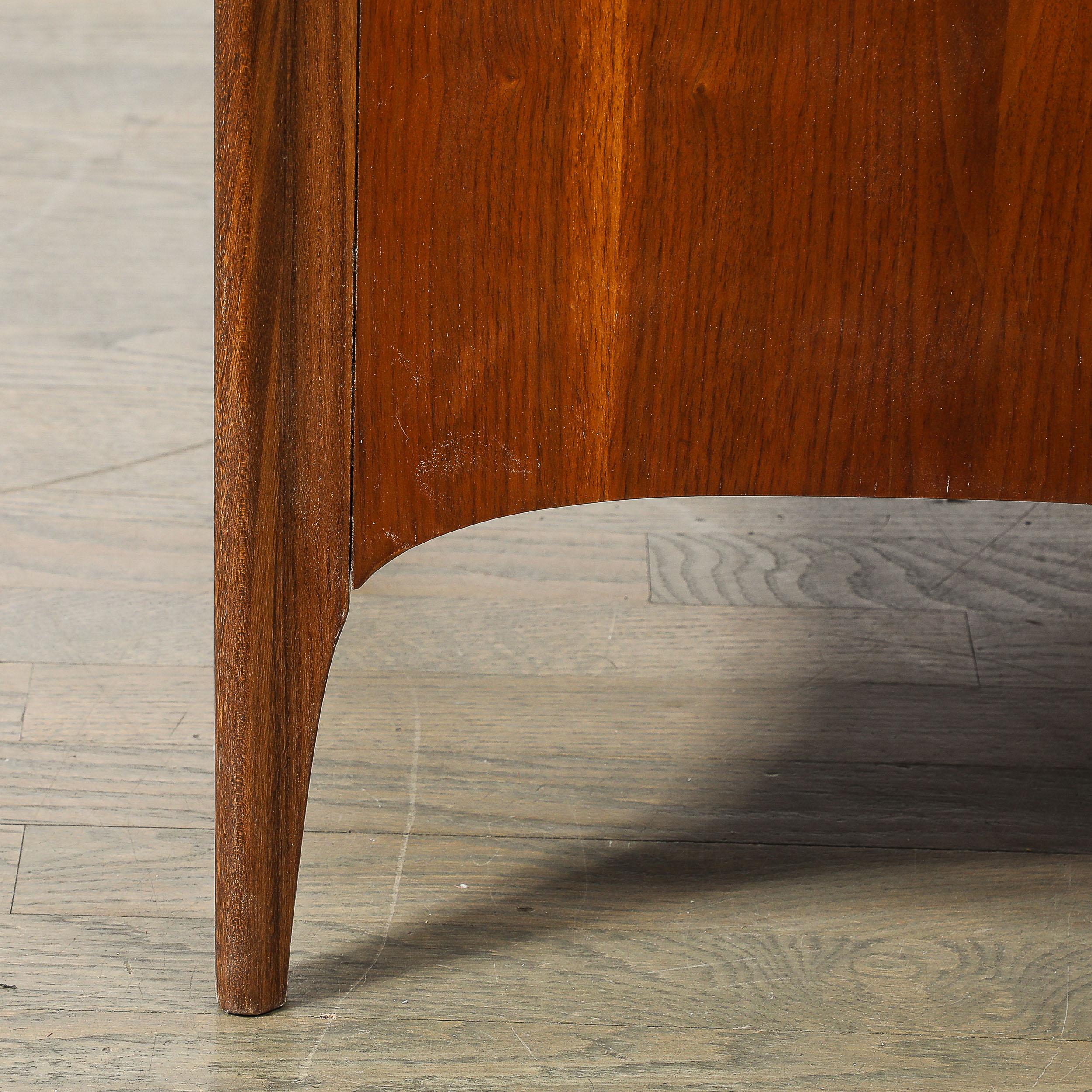 Pair of Mid-Century Perspecta Nightstands W/ Sculptural Front by Kent Coffey For Sale 2