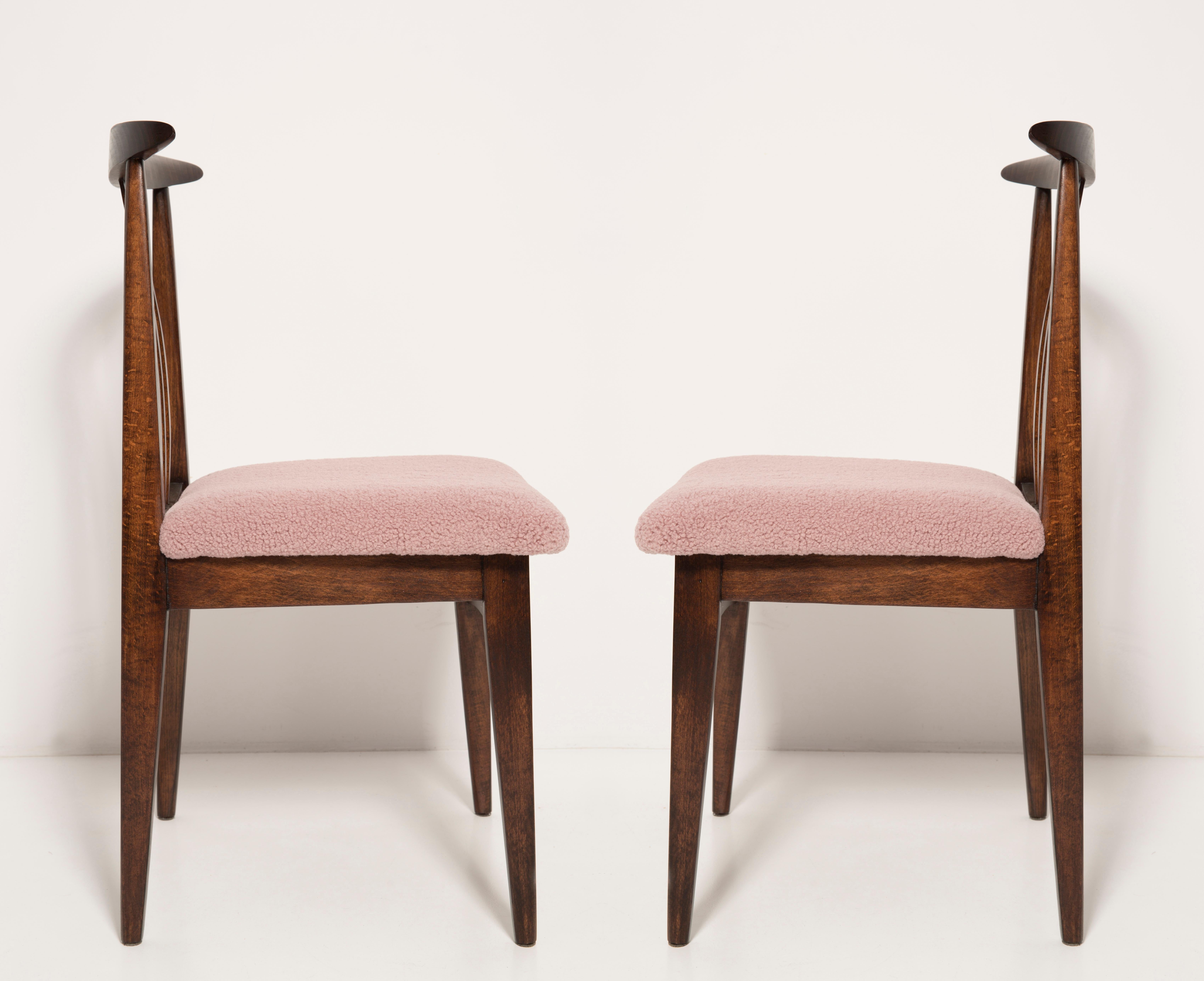 Polacco Coppia di sedie in bouclé rosa di metà secolo, Design M. Zielinski, Europa, anni '60 in vendita