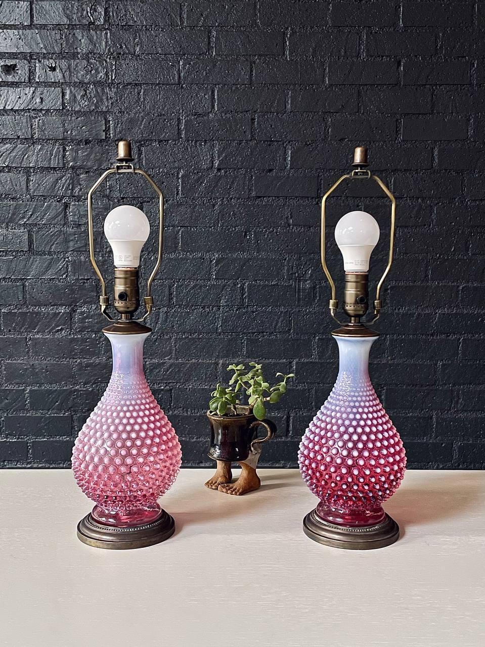 Pair of Mid-Century Pink Murano Hobnail Glass Table Lamps by Fenton In Good Condition For Sale In Los Angeles, CA