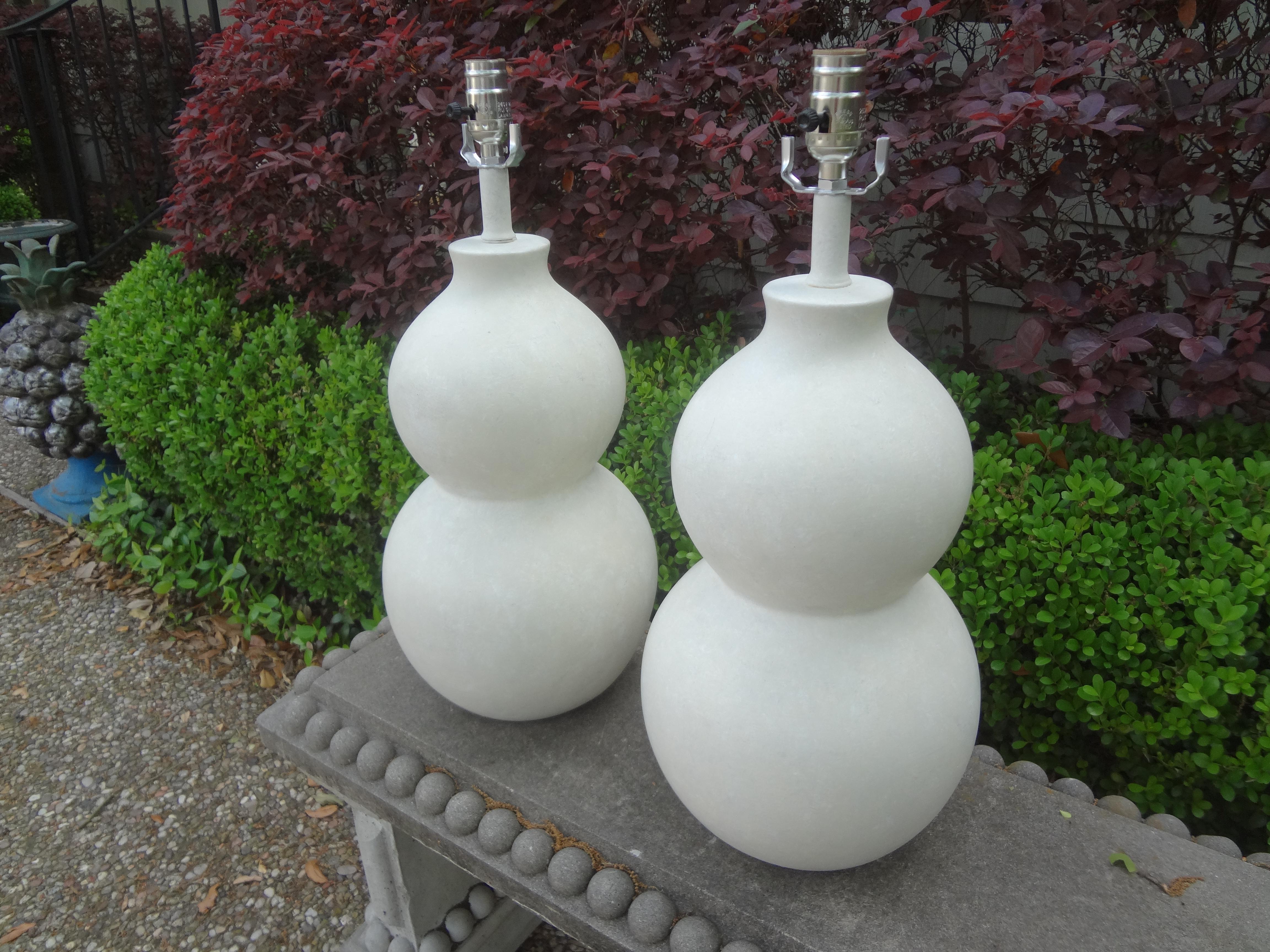 Mid-20th Century Pair of Mid-Century Plastered Gourd Lamps