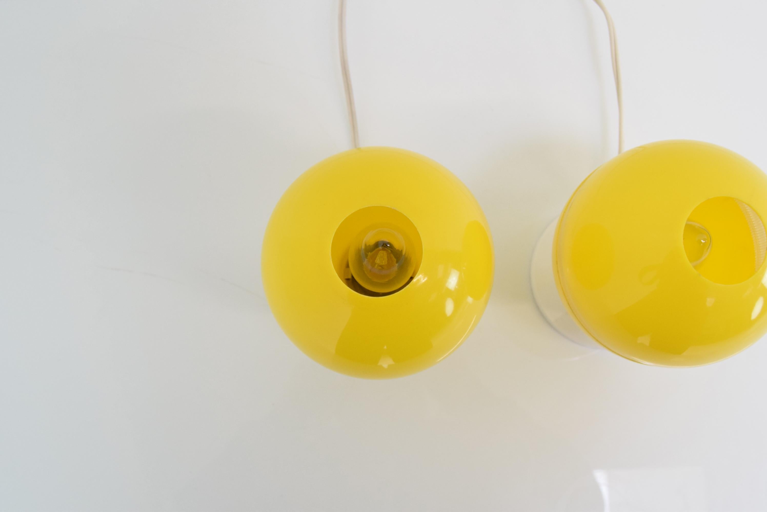 Late 20th Century Pair of Mid-Century Plastic Table Lamps, 1970's