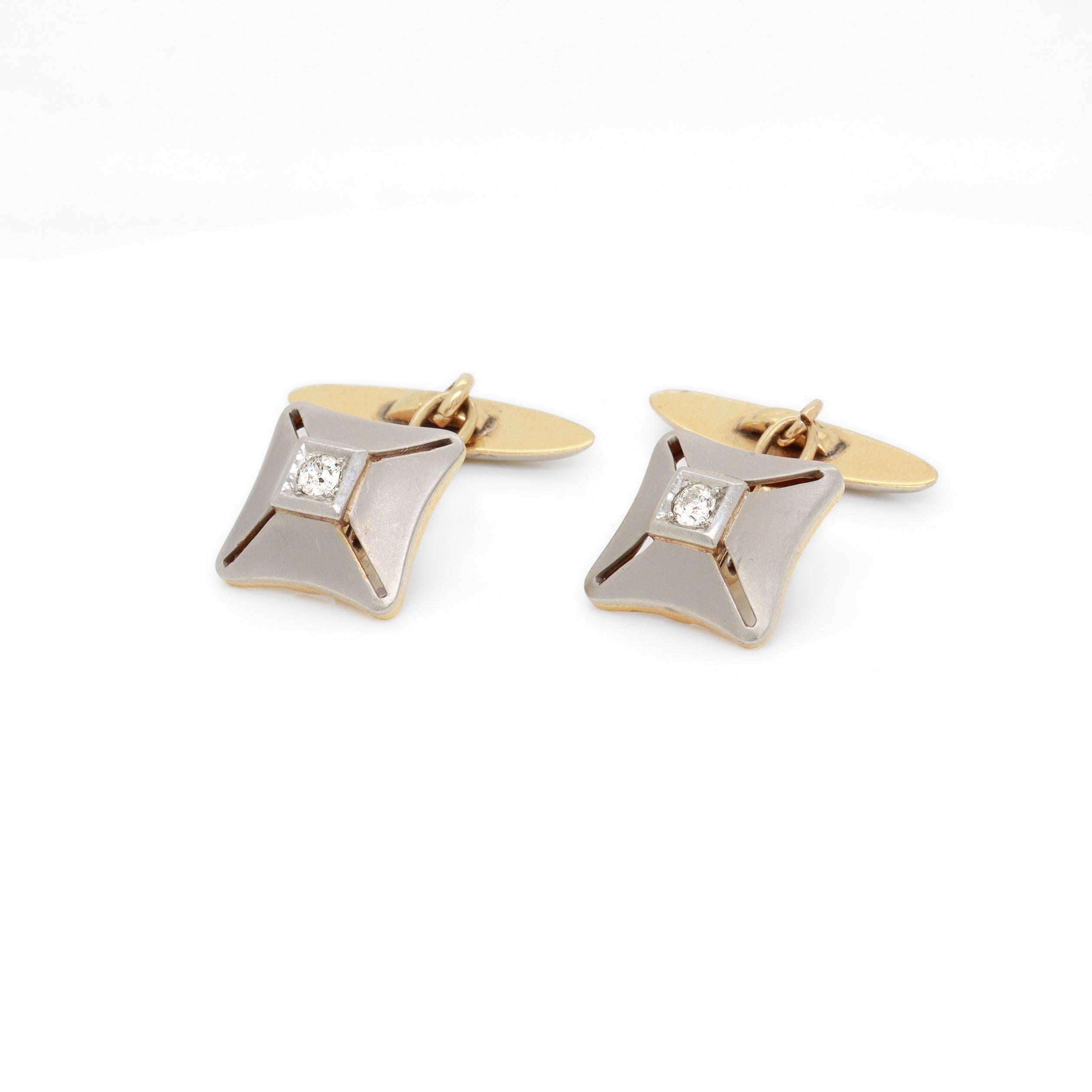 Round Cut Pair of Mid-Century Platinum-Topped 18K Gold & Diamond Cufflinks For Sale