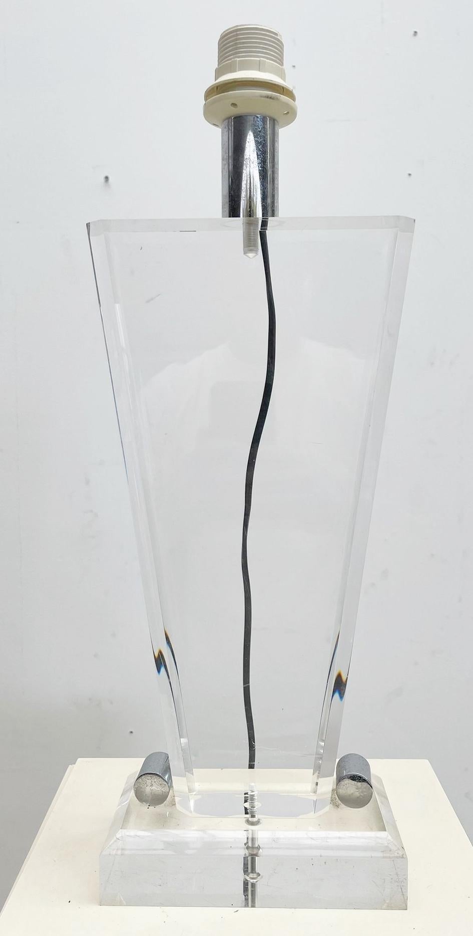 Pair of Mid-Century Plexiglass Table Lamp with Lampshade, Italy 1970s For Sale 9