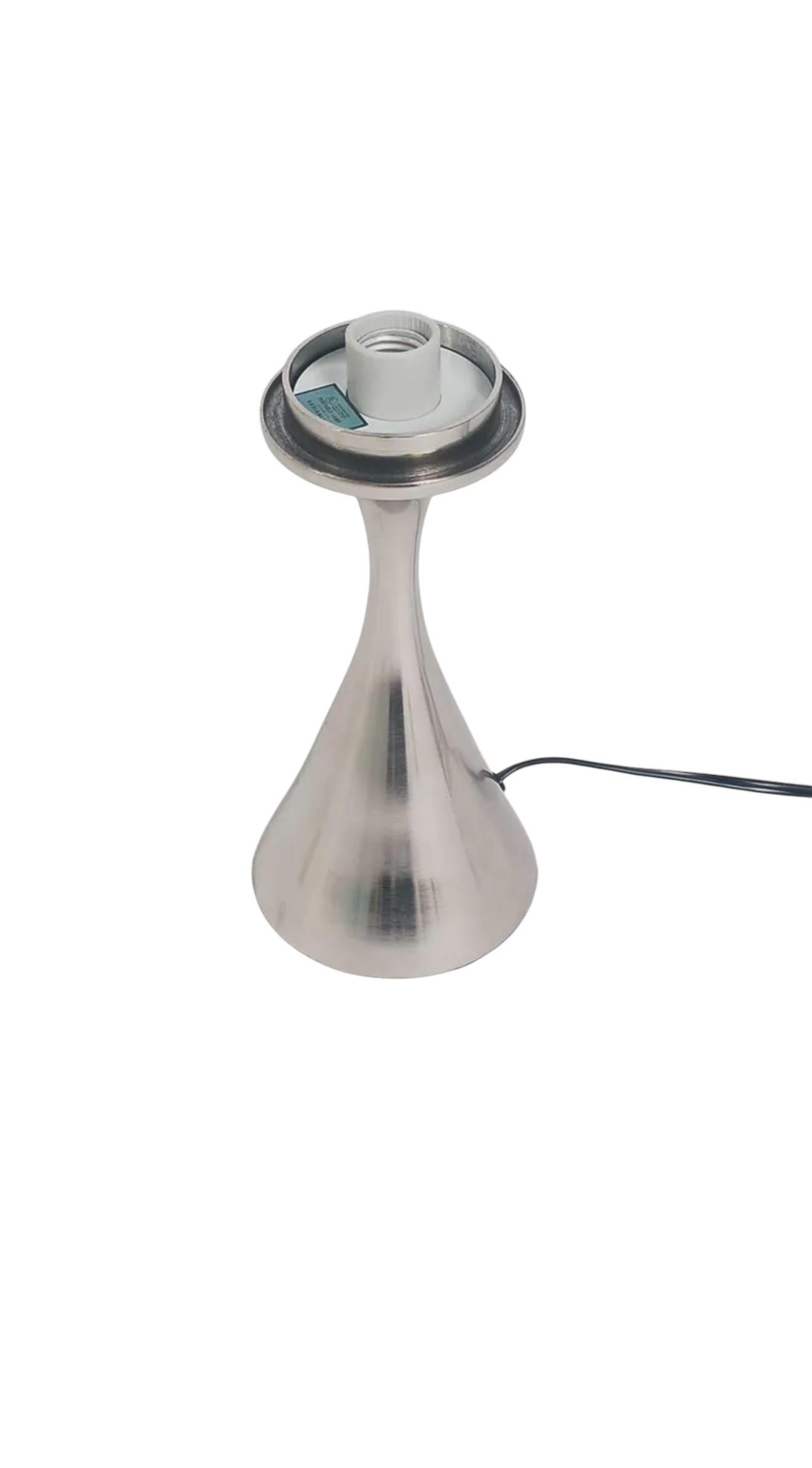 American Pair of Mid-Century Portable Laurel Lamp For Sale