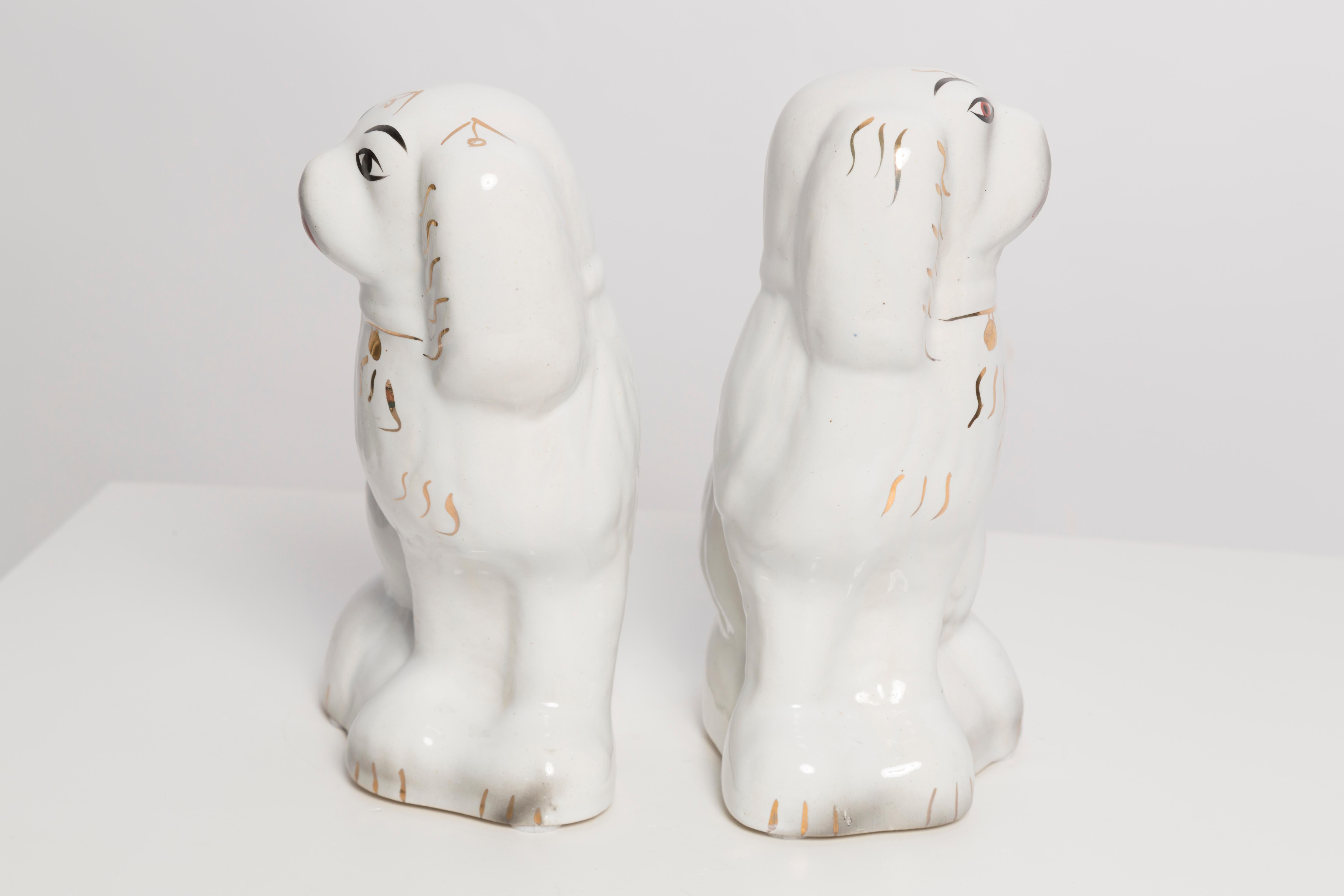 Pair of Mid Century Pottery Yorkshire Dogs Sculpture Staffordshire England 1960s For Sale 1