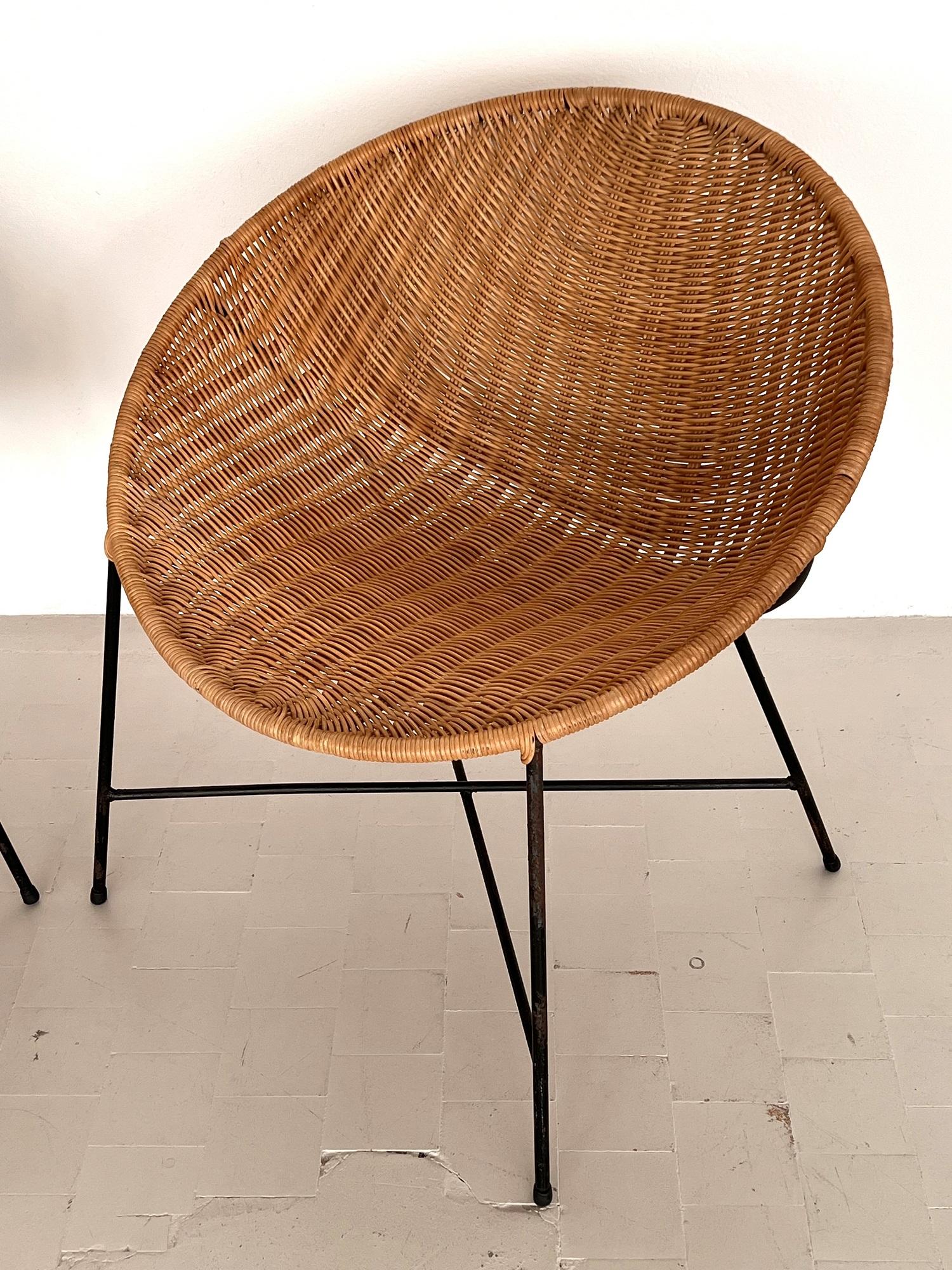 Pair of Mid-Century Rattan Lounge Chairs, 1970s In Good Condition For Sale In Morazzone, Varese