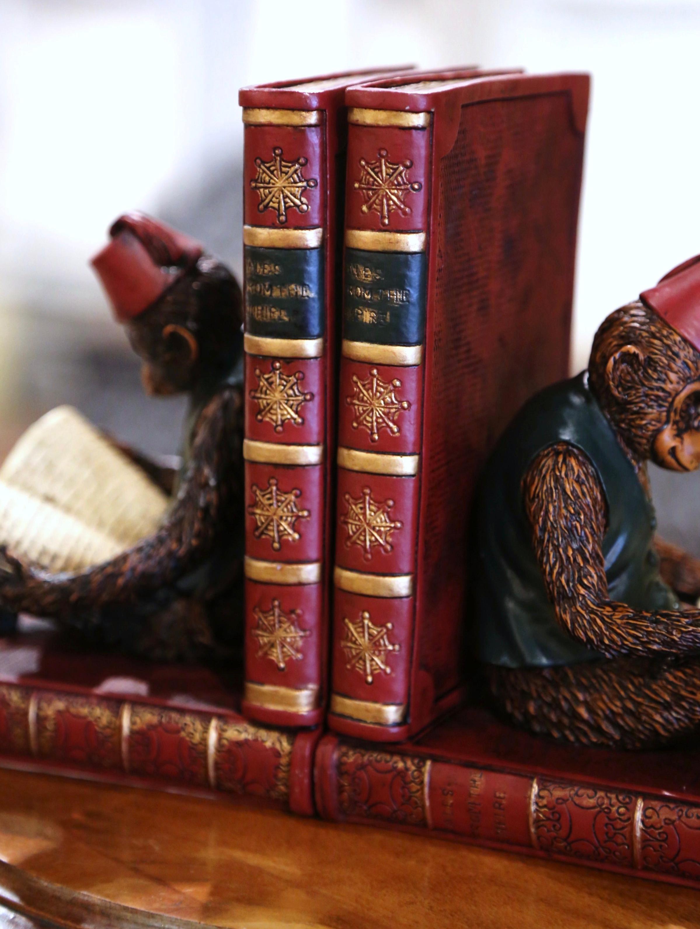 20th Century Pair of Mid-Century Reading Shriner Monkey Sculpture Bookends For Sale