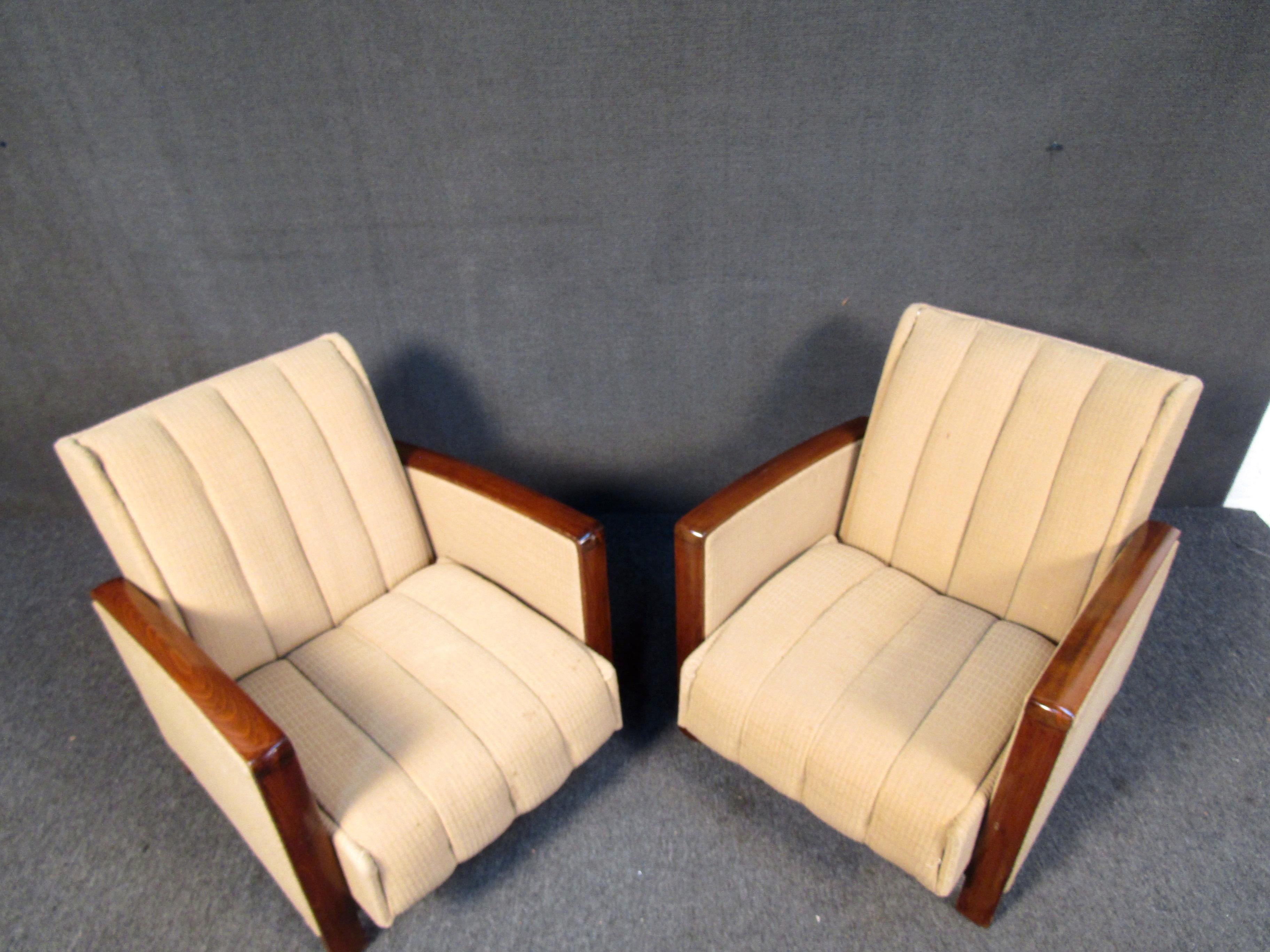 Mid-20th Century Pair of Mid-Century Reclining Arm Chairs