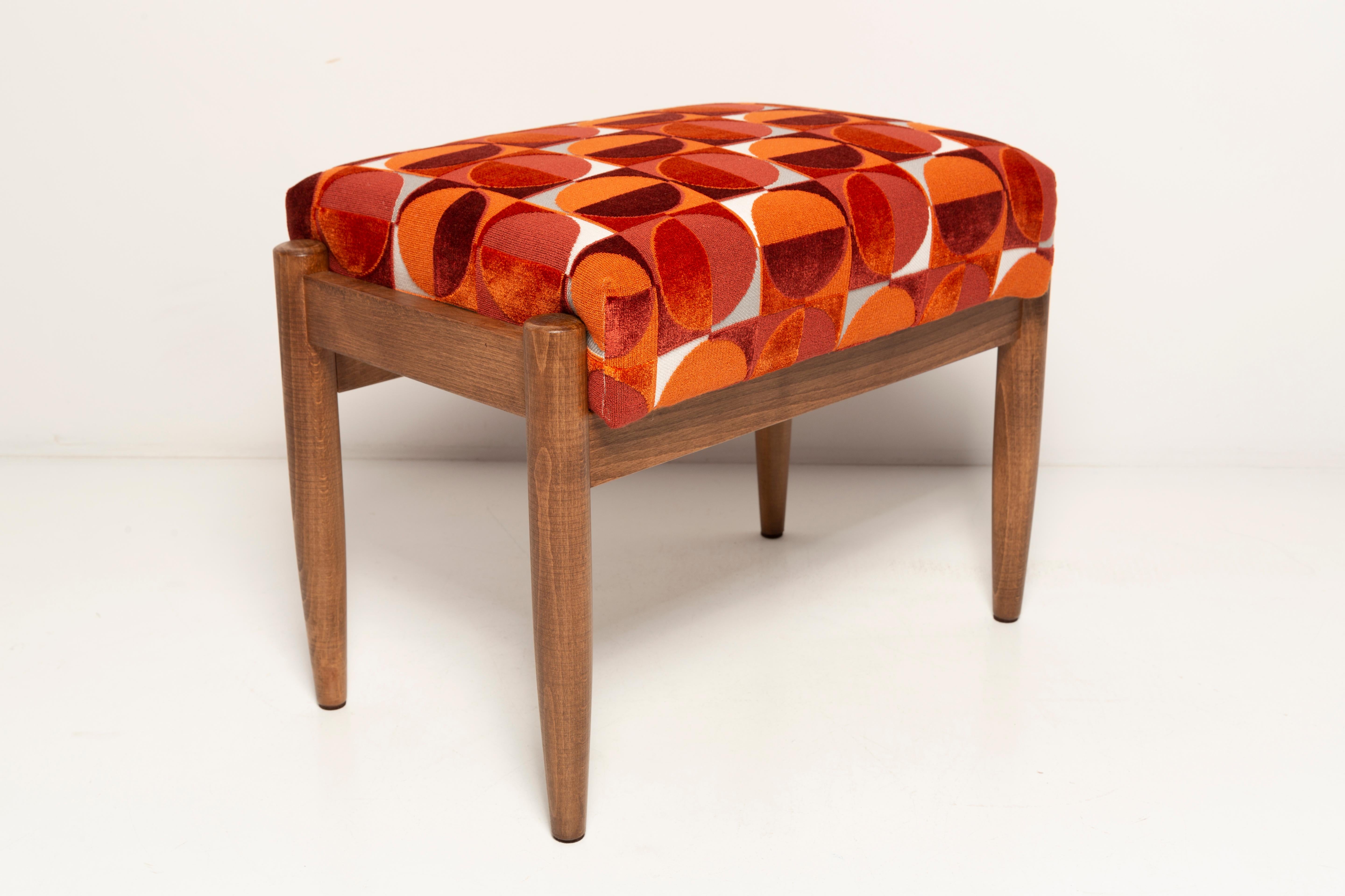 20th Century Pair of Midcentury Red and Orange Vintage Stools, Edmund Homa, 1960s For Sale
