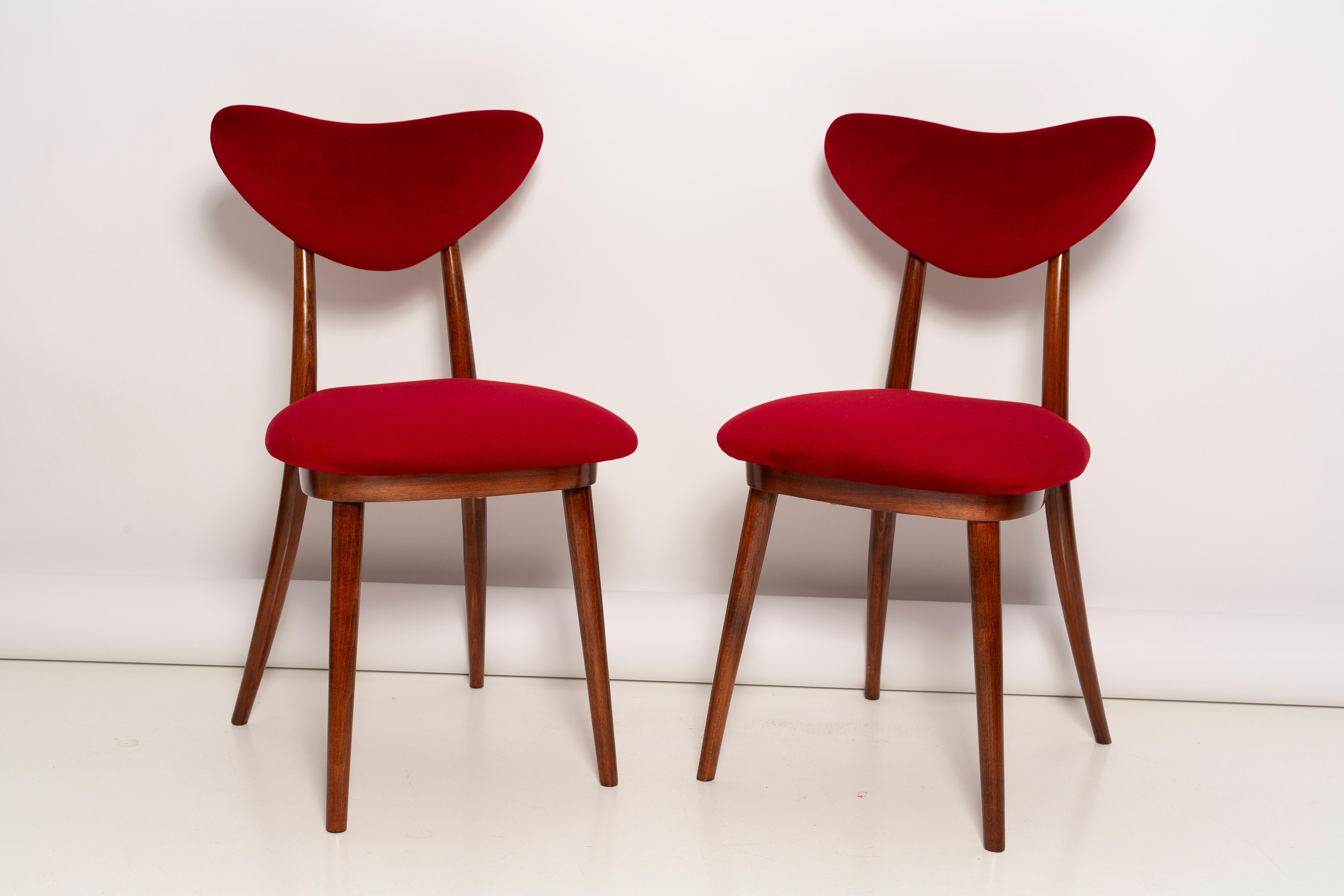 Mid-Century Modern Pair of Mid Century Red Heart Chairs, Poland, 1960s For Sale