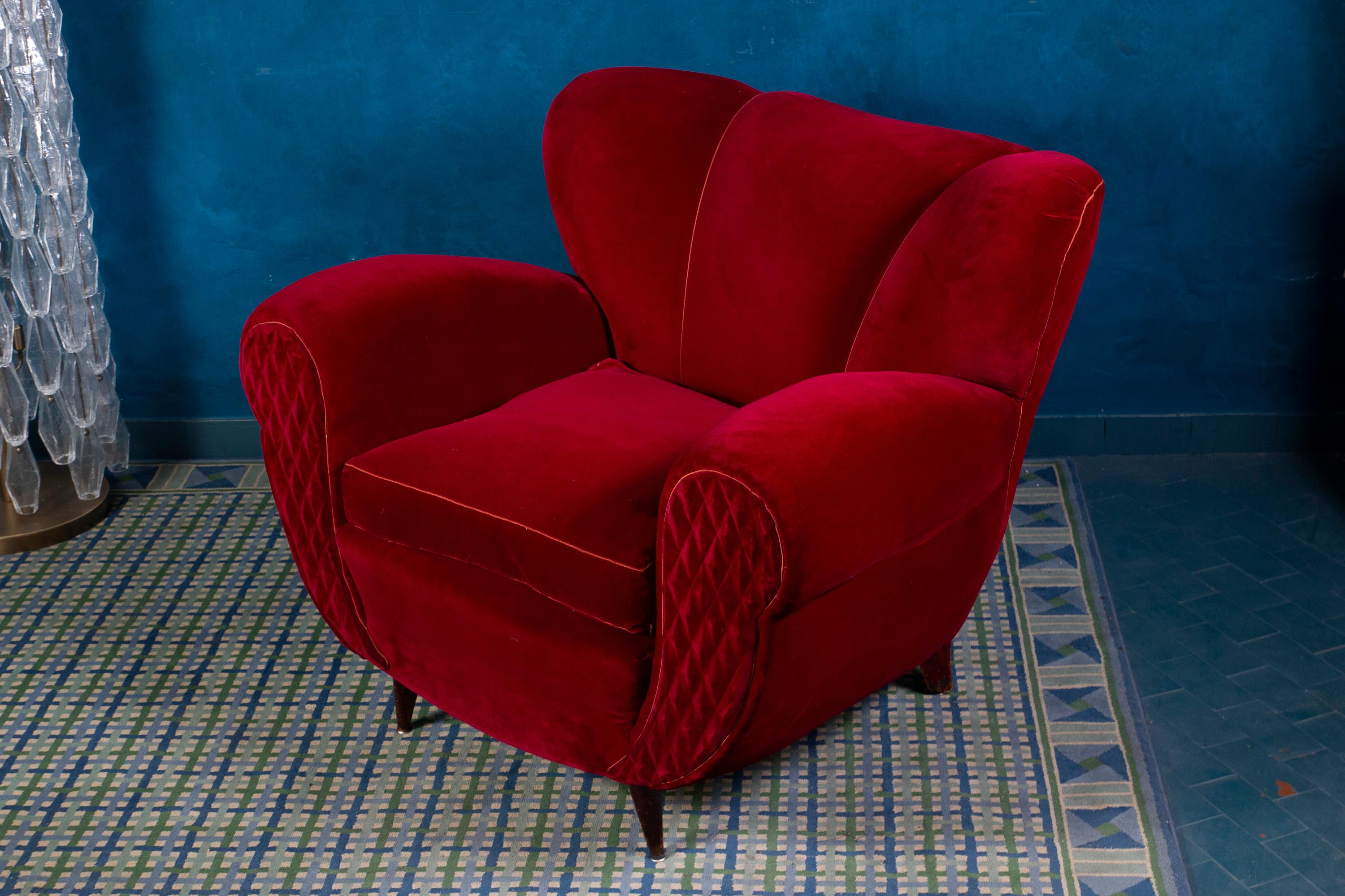 Mid-Century Modern Pair of Mid-Century Red Velvet Lounge Chairs or Armchairs For Sale